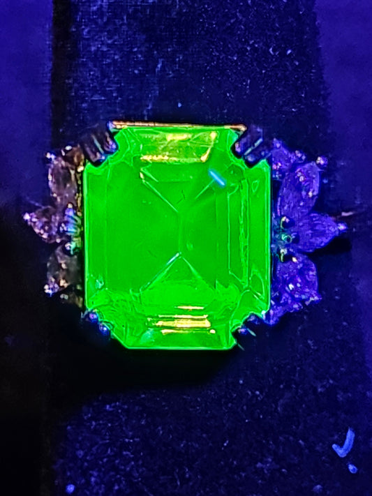 Uranium Glass Emerald cut Ring size 4.5 to 10.5 Sterling Silver with a large vintage  Uranium glass stone that glows under black/UV  light