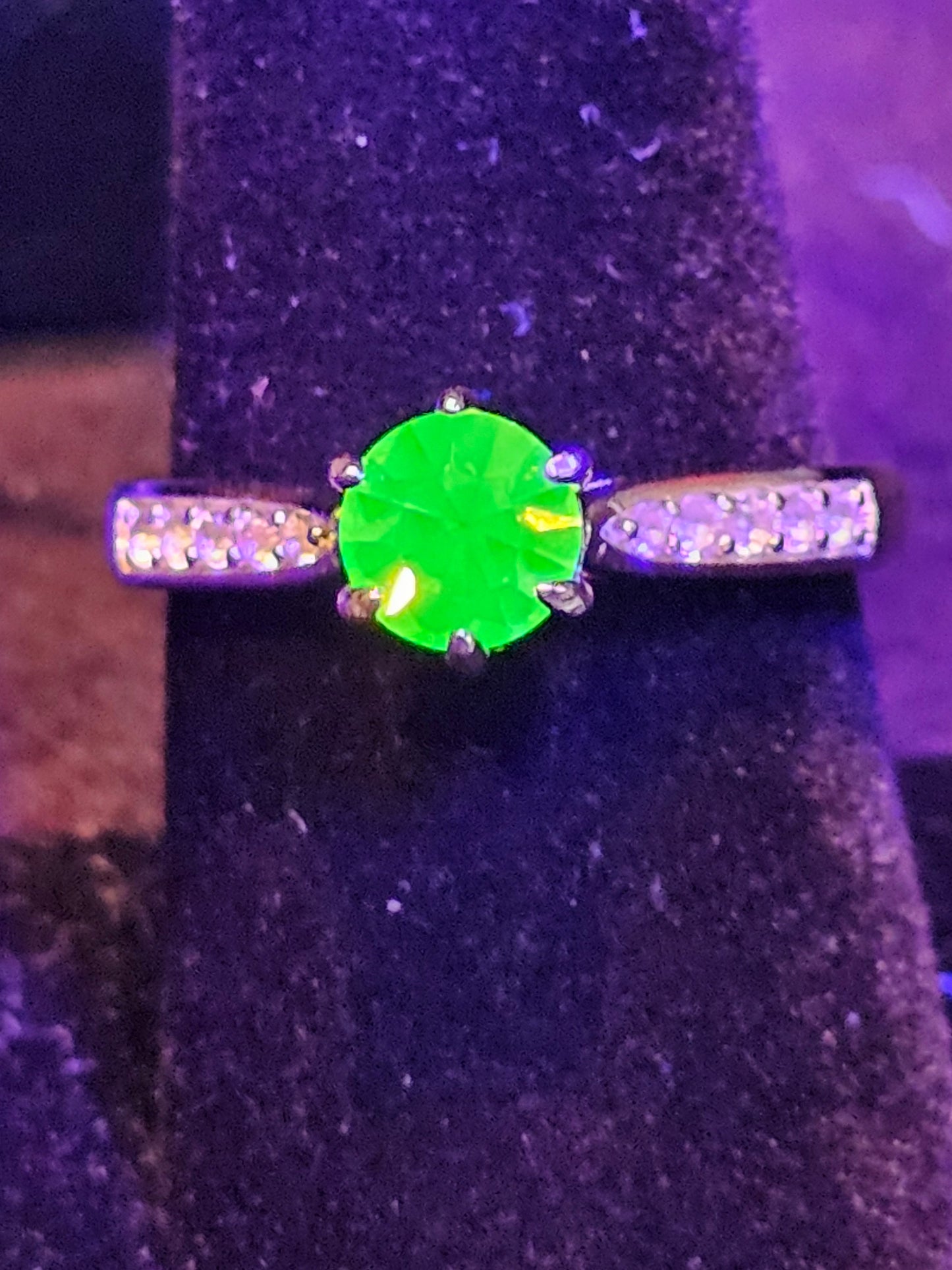 Uranium Glass Round cut Ring size 4, through size 11 in Sterling Silver vintage 6 mm Uranium glass stone that glows under black / UV light