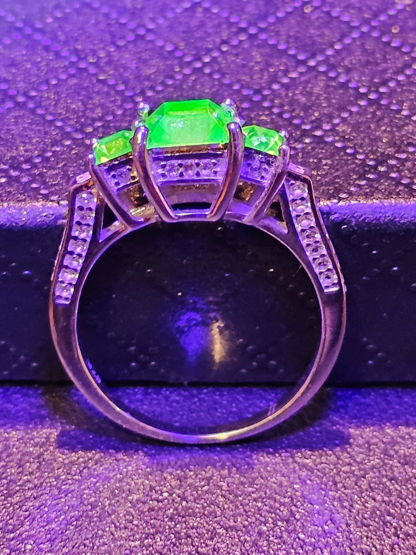 Uranium Glass Ring size 7 Sterling Silver  vintage Princess cut Uranium glass stone and 2 accent stones that glows under black / UV light