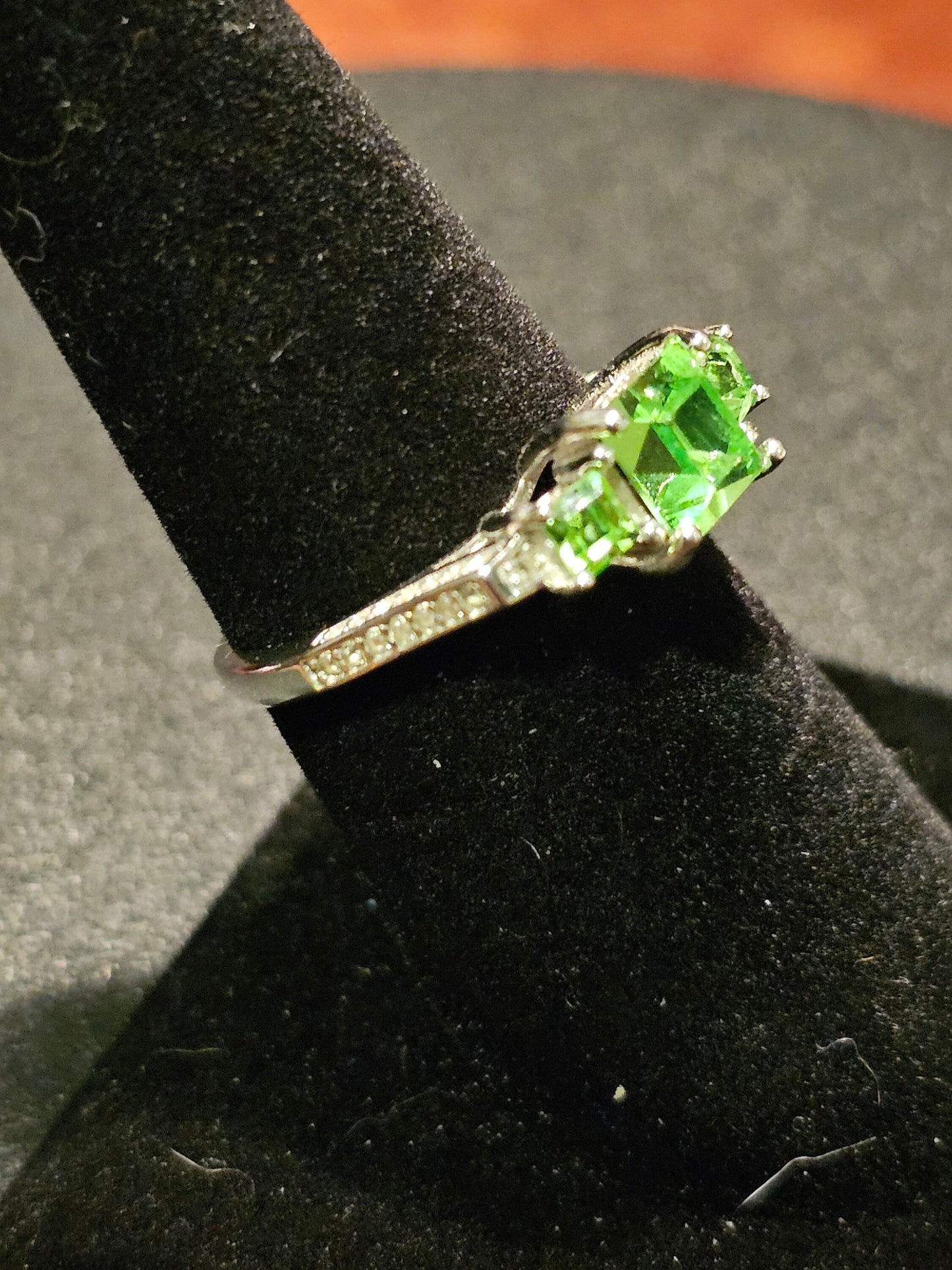 Uranium Glass Ring size 7 Sterling Silver  vintage Princess cut Uranium glass stone and 2 accent stones that glows under black / UV light