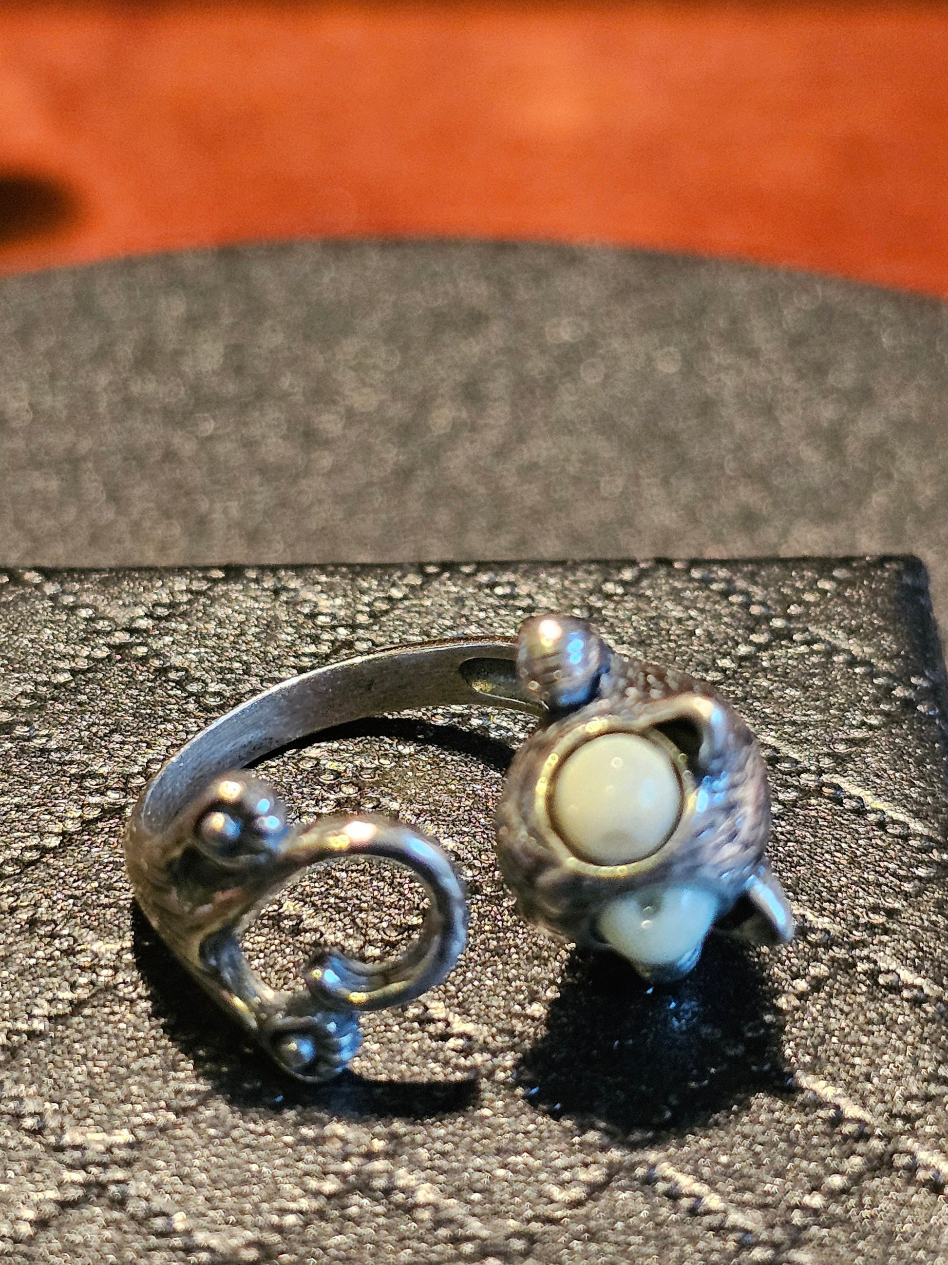 Uranium Glass Cat Ring Adjustable size in new Sterling Silver with vintage Uranium glass beads as eyes that glow under black / UV light