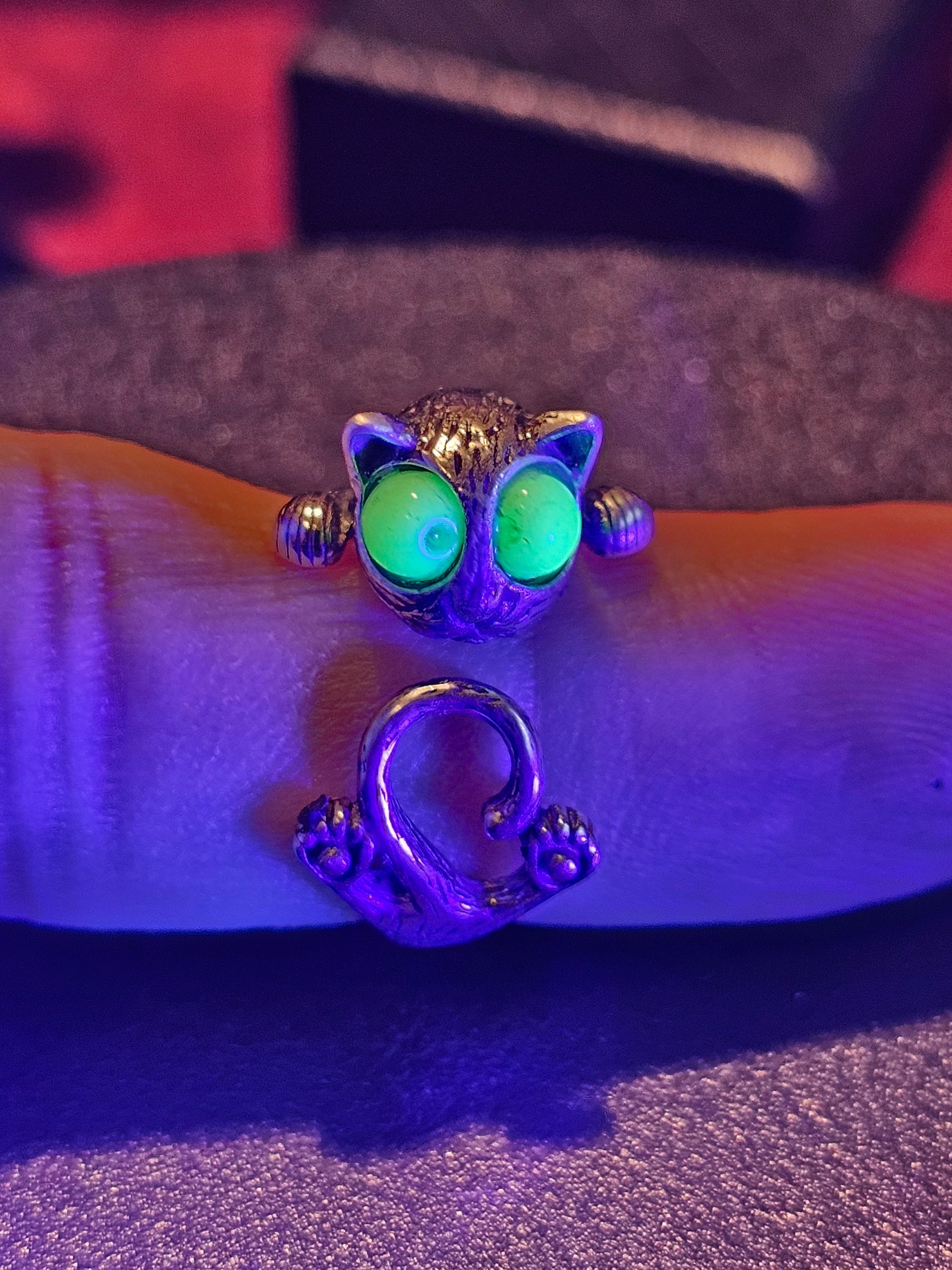 Uranium Glass Cat Ring Adjustable size in new Sterling Silver with vintage Uranium glass beads as eyes that glow under black / UV light