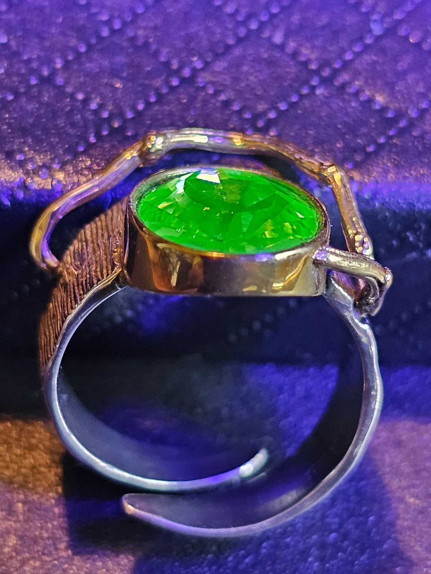 Uranium Glass Men's Ring Adjustable size with a 12x10 mm vintage Uranium glass Oval cut stone that glows under black / UV light