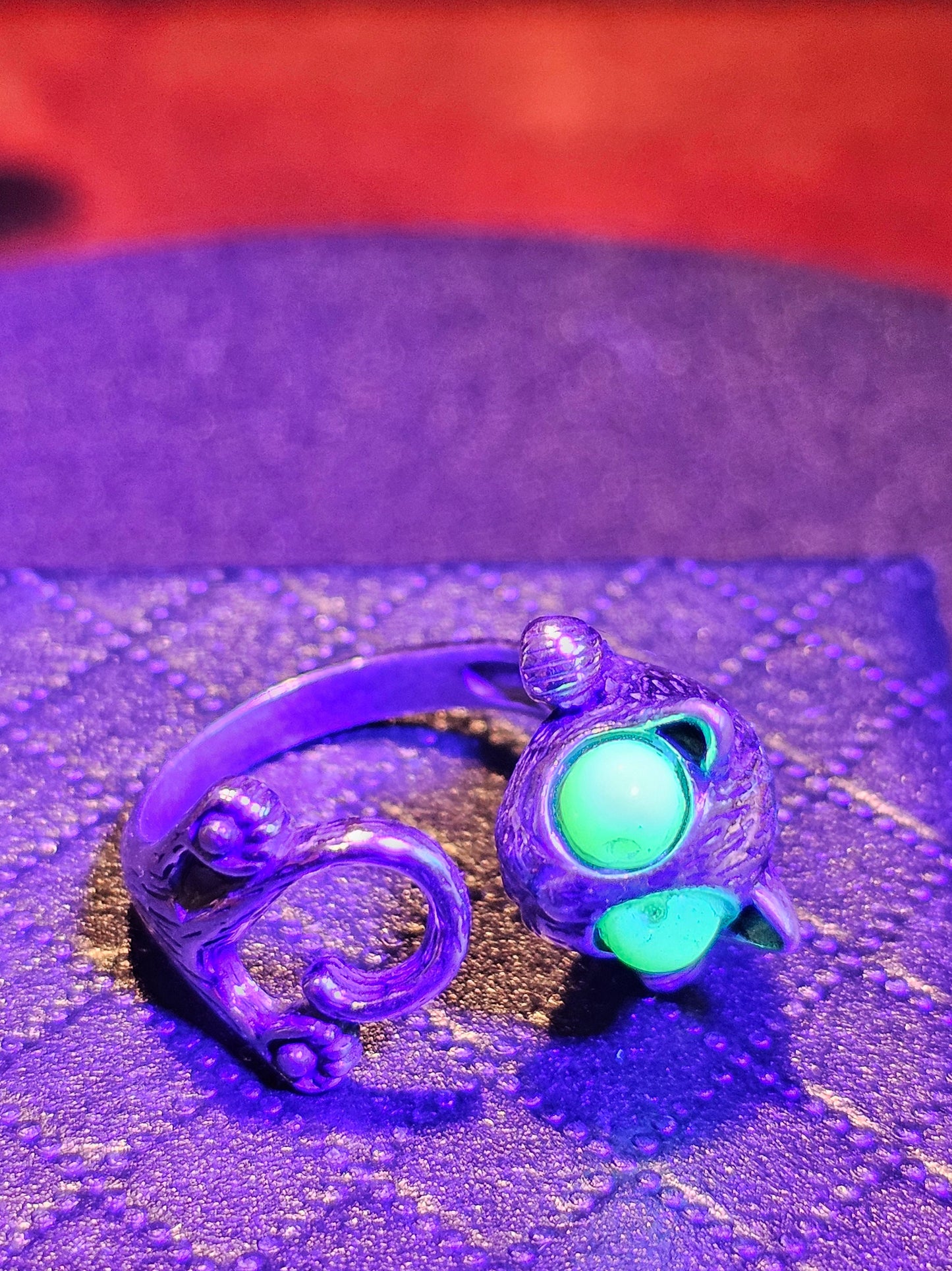 Uranium Glass Cat Ring Adjustable size in new Sterling Silver with vintage Uranium glass beads as eyes that glow under black / UV light