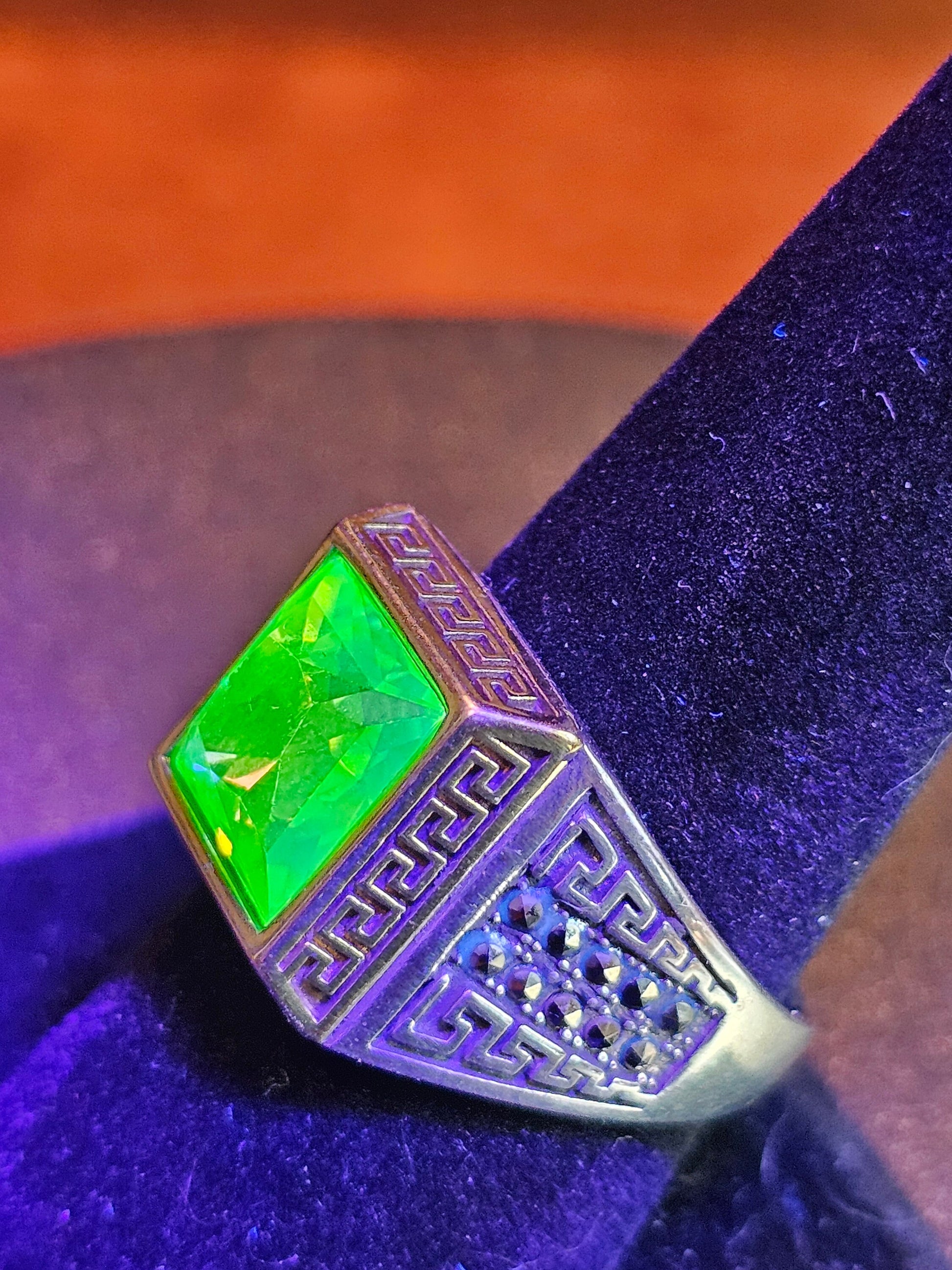 Uranium Glass Men's Ring new Sterling Silver Adjustable with 10x10 mm vintage Uranium glass Square cut stone glows under black / UV light