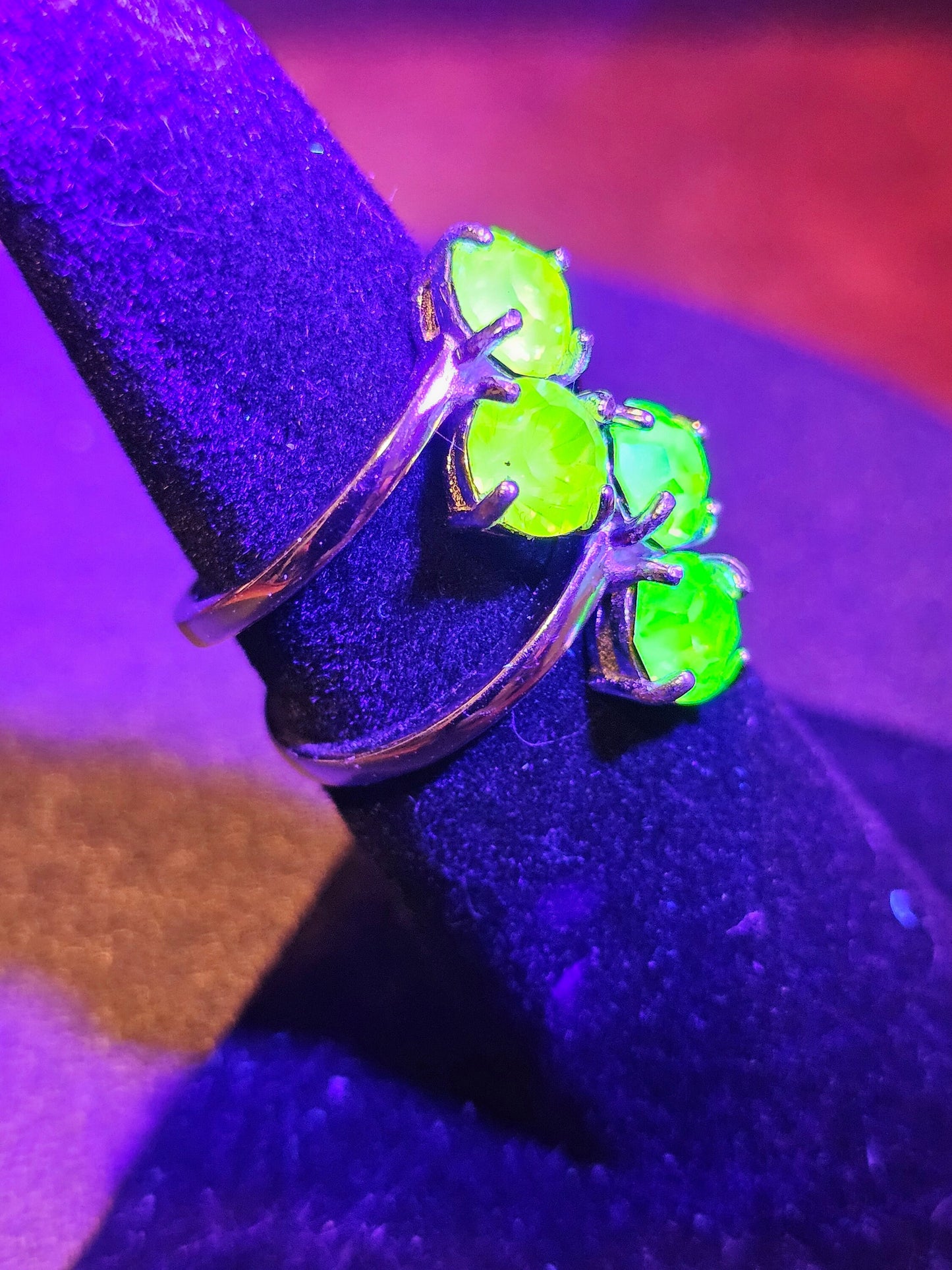 Uranium Glass Round cut Ring size 7 in Sterling Silver with 2 vintage 6mm Uranium glass stones that glows under black / UV light