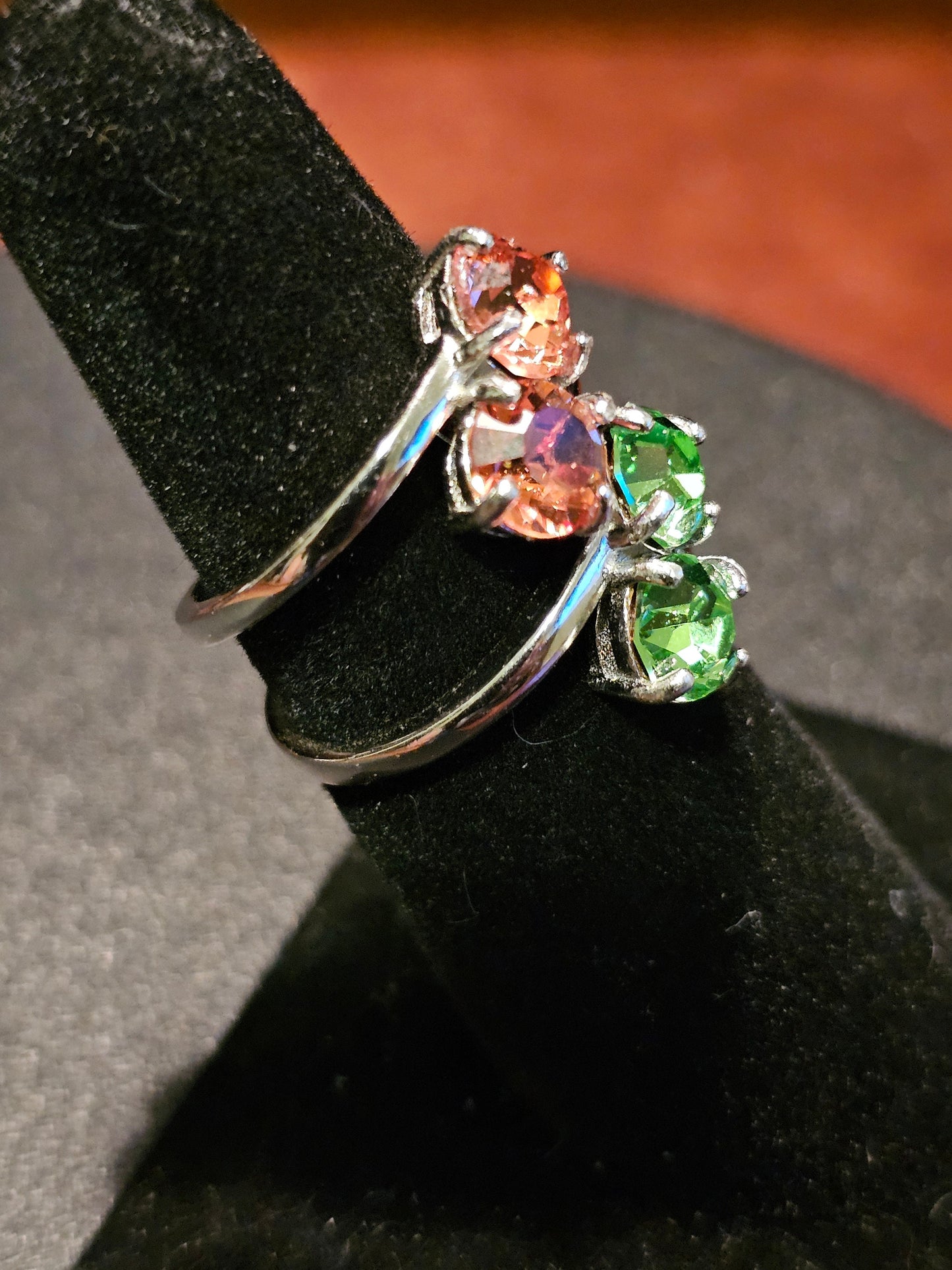 Uranium Glass Round cut Ring size 7 in Sterling Silver with 2 vintage 6mm Uranium glass stones that glows under black / UV light