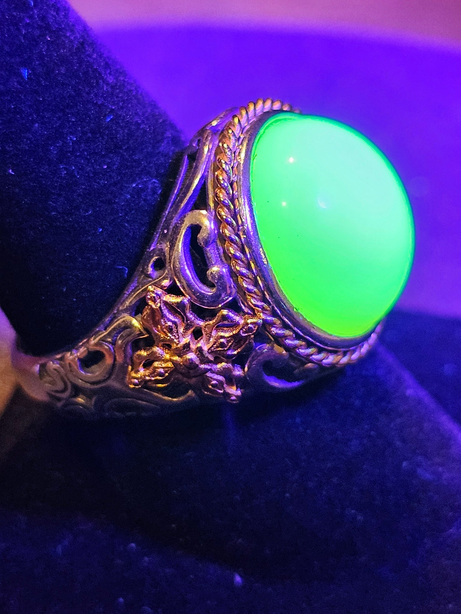 Uranium Glass Men's Ring Adjustable with 15 mm vintage Uranium glass Round cut Cabochon opal colored stone that glows under black / UV light