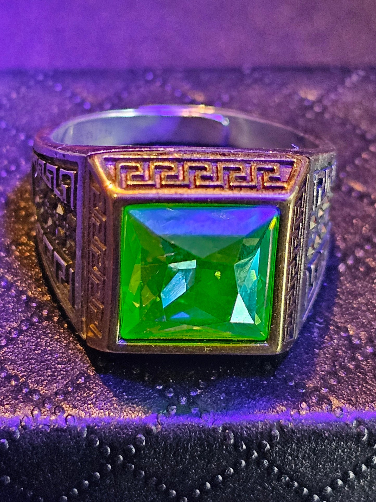 Uranium Glass Men's Ring new Sterling Silver Adjustable with 10x10 mm vintage Uranium glass Square cut stone glows under black / UV light