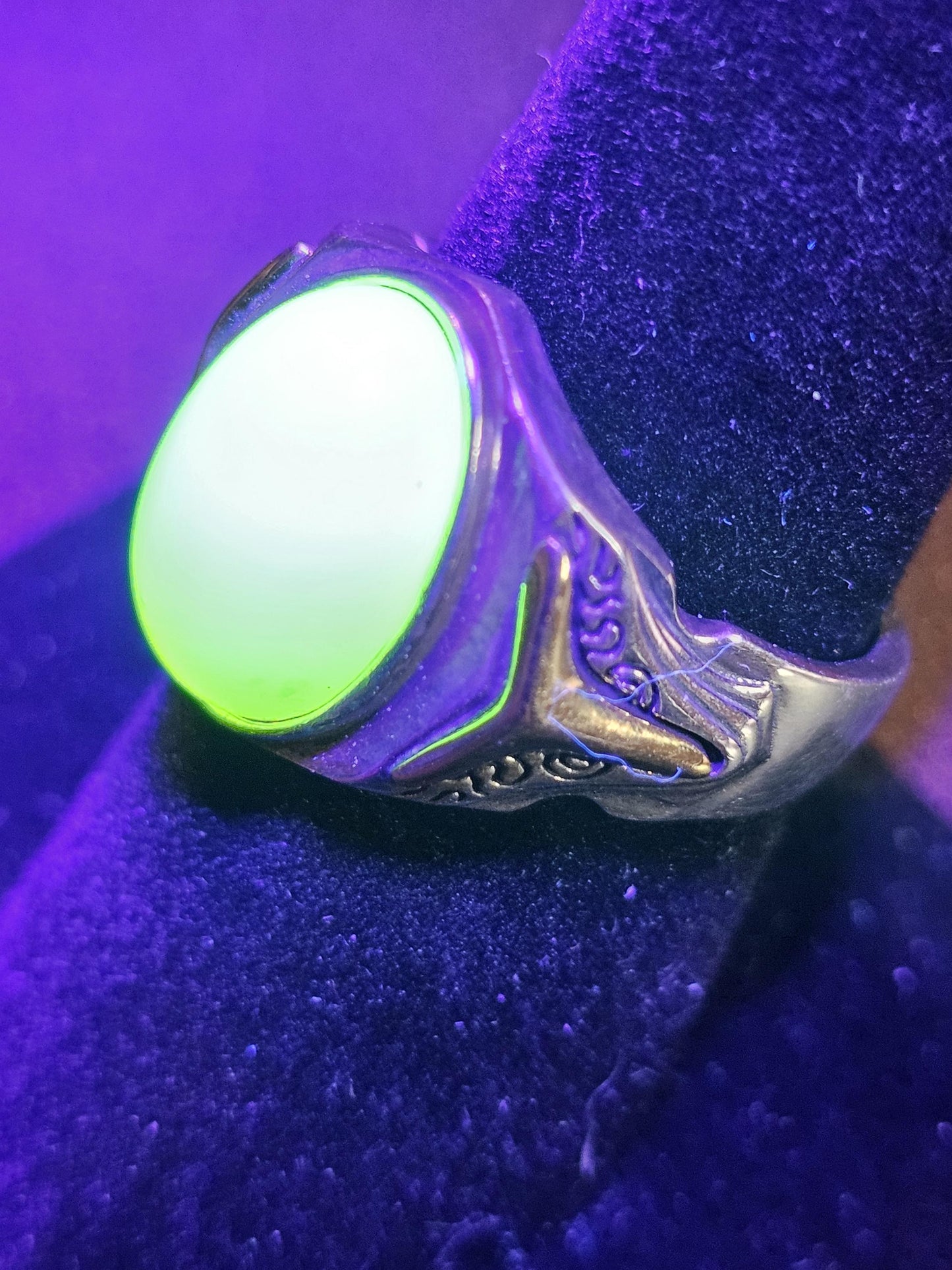 Uranium Glass Men's Ring Adjustable with 14x10 mm vintage Uranium glass Cabochon cut opal colored stone that glows under black / UV light