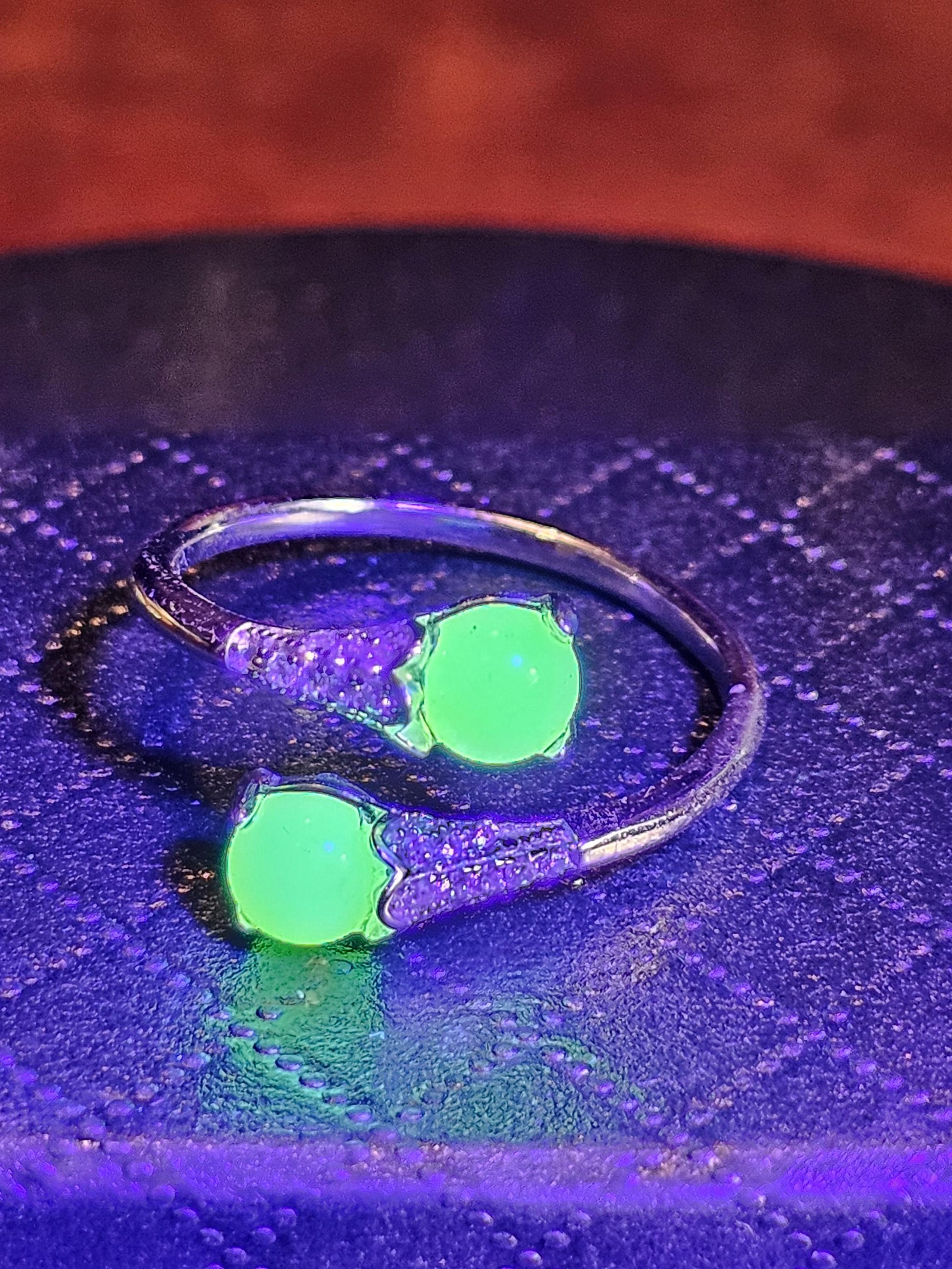 Uranium Glass Adjustable Ring new Sterling Silver Round cut 5 mm opal colored vintage Uranium glass stones glows under black / UV light