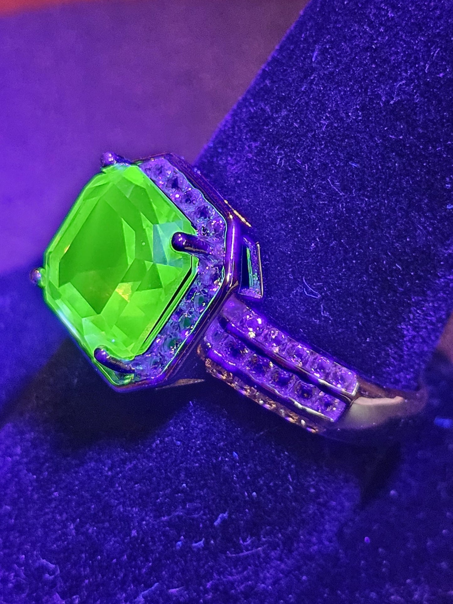 Uranium Glass Asscher cut Ring size 9.5 new Sterling Silver large vintage Uranium glass Square stone that glows under black / UV light