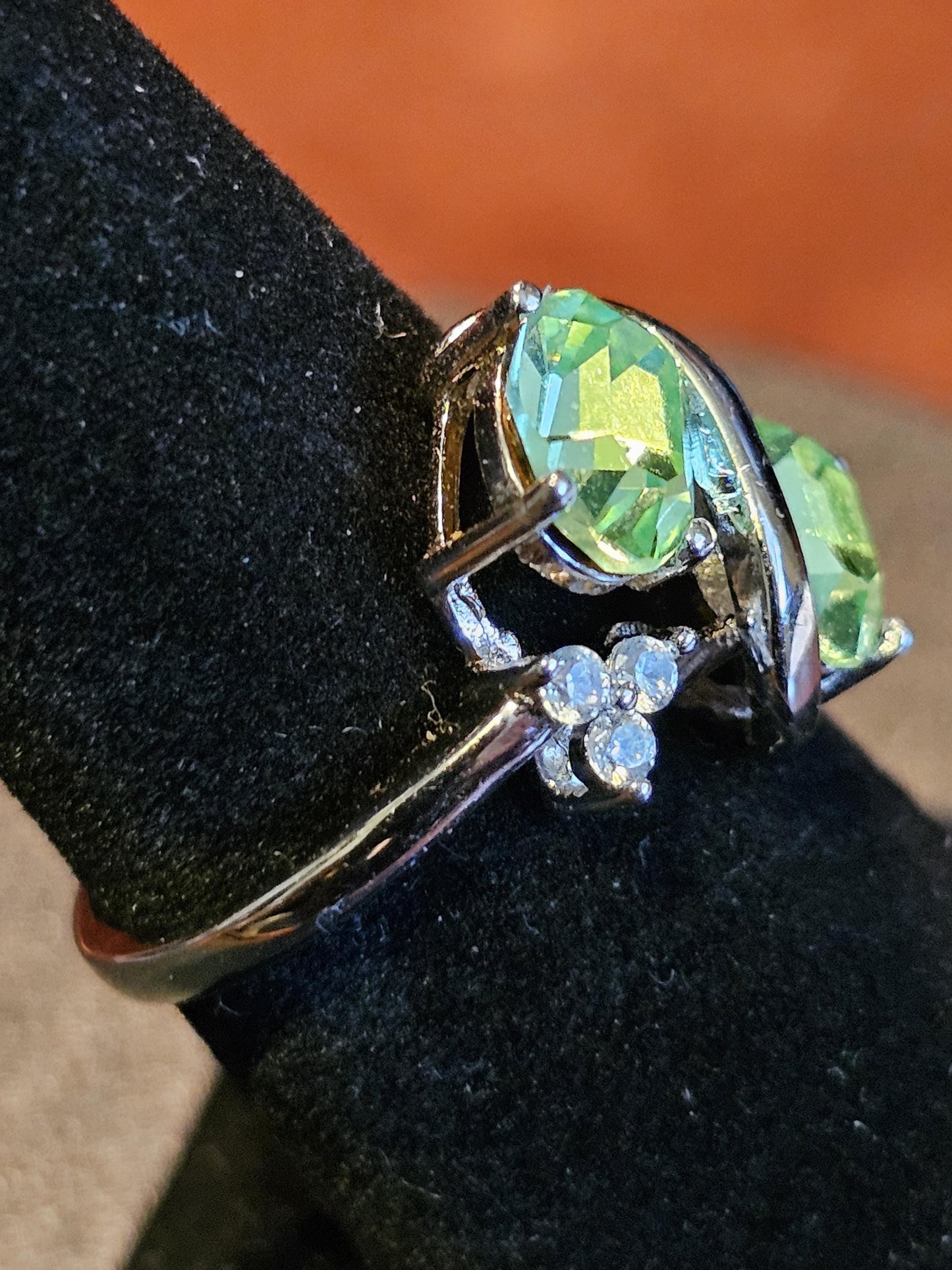 Uranium Glass Oval cut Ring size 7 new Sterling Silver with two vintage 8x6mm Uranium glass stones that glow under black / UV light