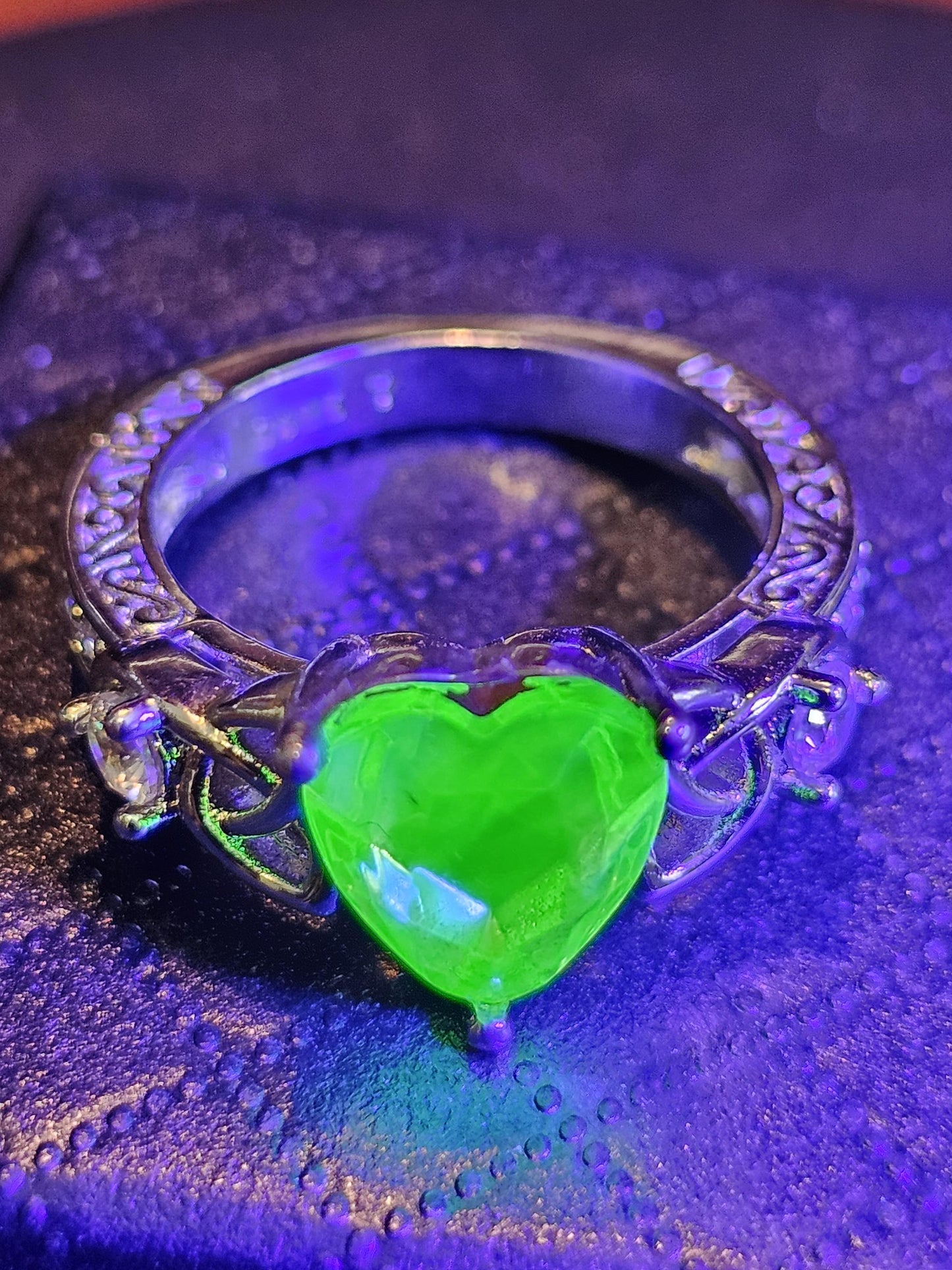 Uranium Glass Heart cut Ring size 7 new Sterling Silver Celtic knot with a vintage 9 mm Uranium glass stone that glows under black  UV light