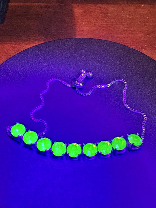 Uranium Glass Bracelet new Sterling Silver with 9 vintage Uranium glass Round cut stones in 6 mm that glow under black / UV light.