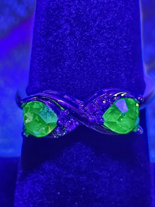 Uranium Glass Heart cut Ring size 7 in new Sterling Silver with two vintage 5 mm Uranium glass stones that glow under black  UV light