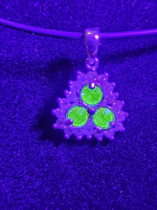 Uranium Glass Pendant new Sterling Silver with three vintage Round cut 4 mm vintage Uranium Glass stones glows under black / UV light