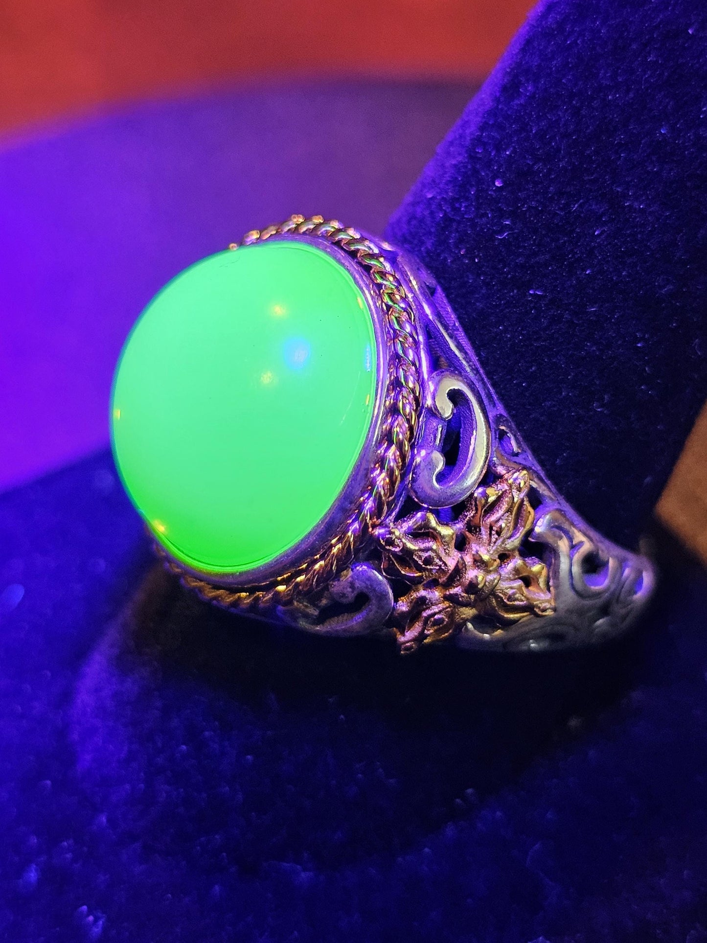 Uranium Glass Men's Ring Adjustable with 15 mm vintage Uranium glass Round cut Cabochon opal colored stone that glows under black / UV light