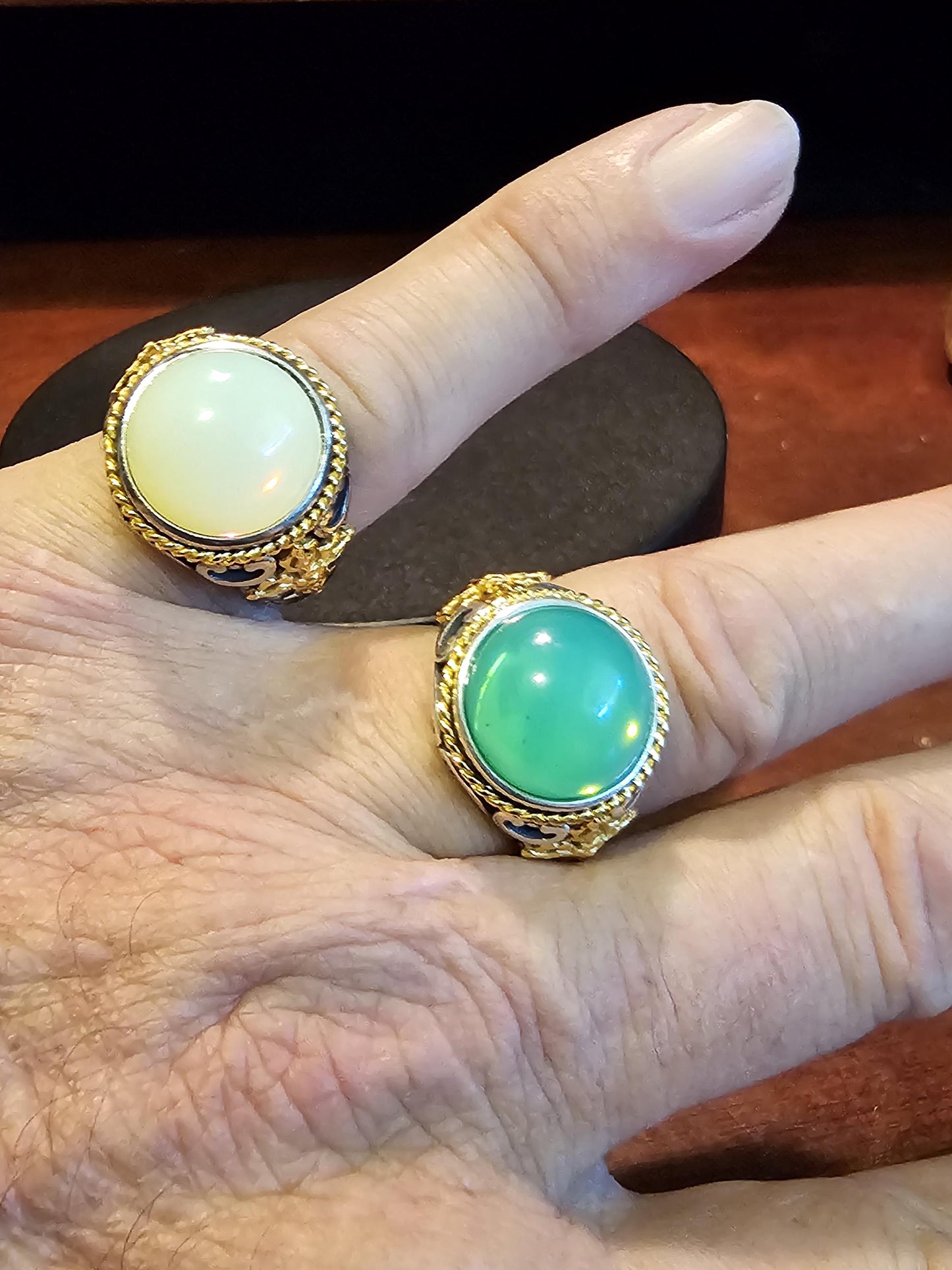 Uranium Glass Men's Ring Adjustable with 15 mm vintage Uranium glass Round cut Cabochon opal colored stone that glows under black / UV light