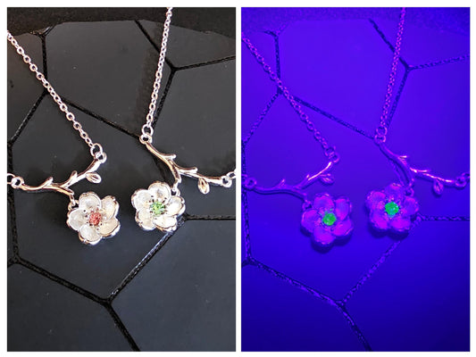 Uranium Glass Pendant w/ necklace beautiful new Sterling Silver setting with vintage Uranium glass stone that glows under black / UV light