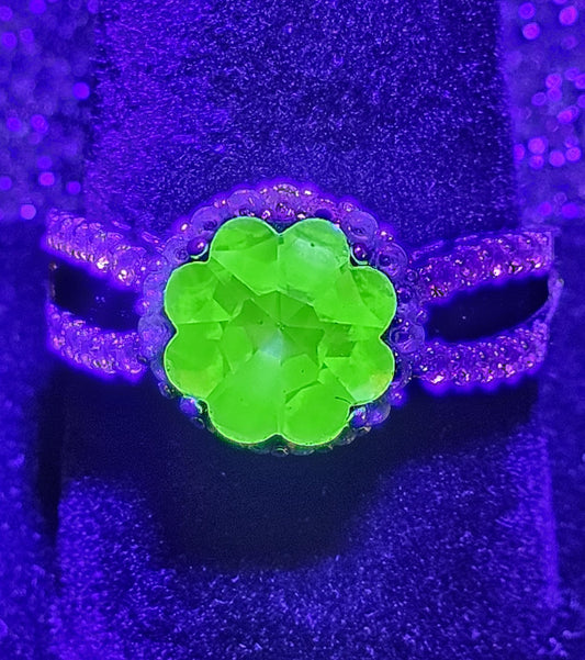 Uranium Glass Margarita cut Ring new Sterling Silver in size 9.5 with a vintage 9 mm Uranium glass stone that glows under black / UV light