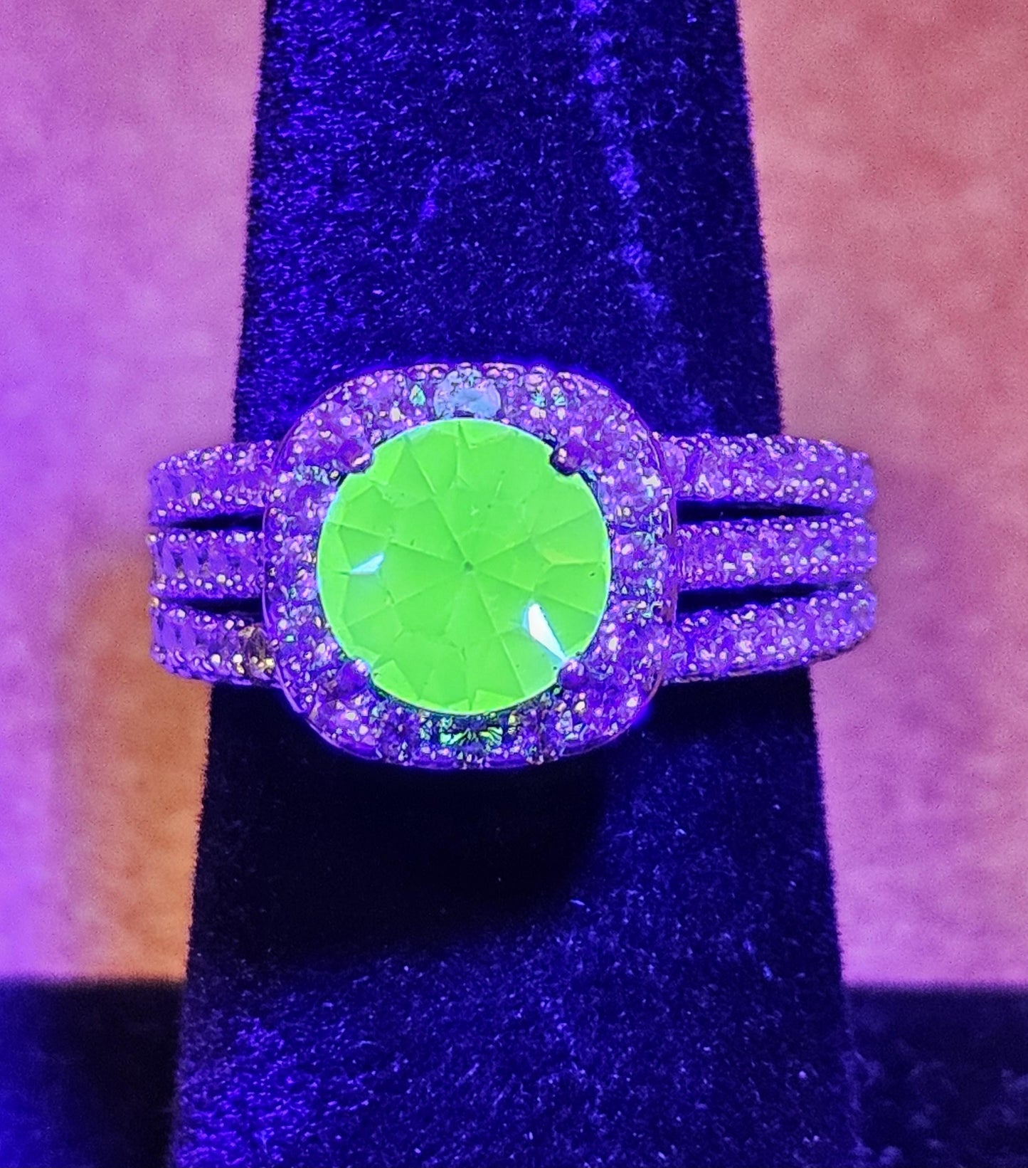Uranium Glass Round cut Ring in size 7.  New Silver plated with a vintage 8mm Uranium glass stone that glows under black/UV light