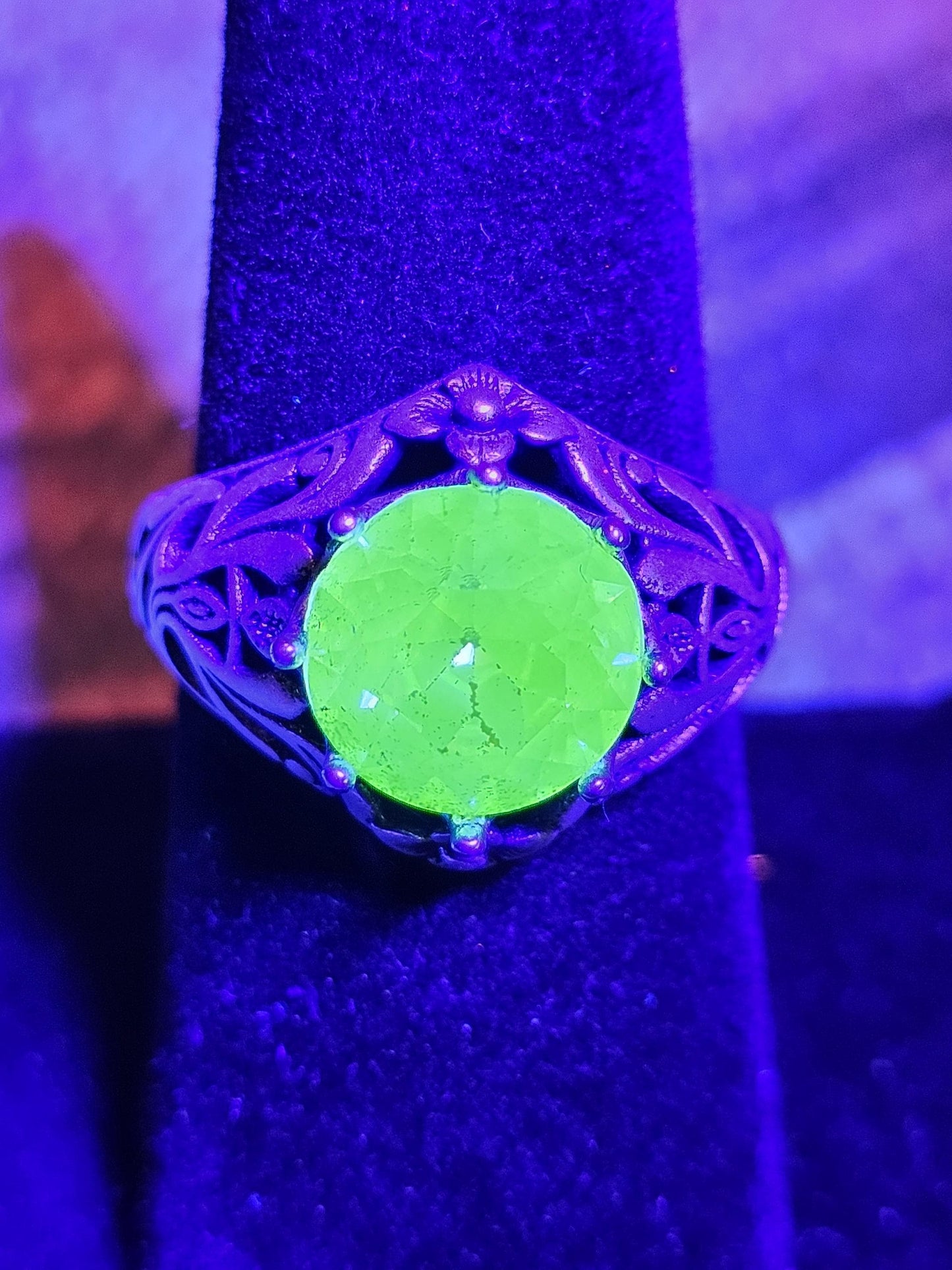 Uranium Glass Round cut Ring size 7. Antique style new Sterling Silver with a vintage Uranium glass stone that glows under black/UV light