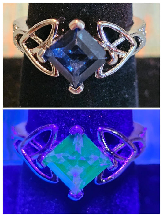 Uranium Glass Princess cut Ring size 7 Celtic knot style Sterling Silver with rare Blue Uranium glass stone that glows under black/UV light
