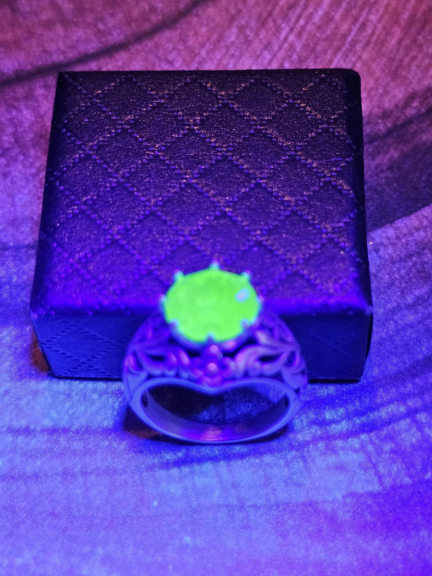 Uranium Glass Round cut Ring size 7. Antique style new Sterling Silver with a vintage Uranium glass stone that glows under black/UV light