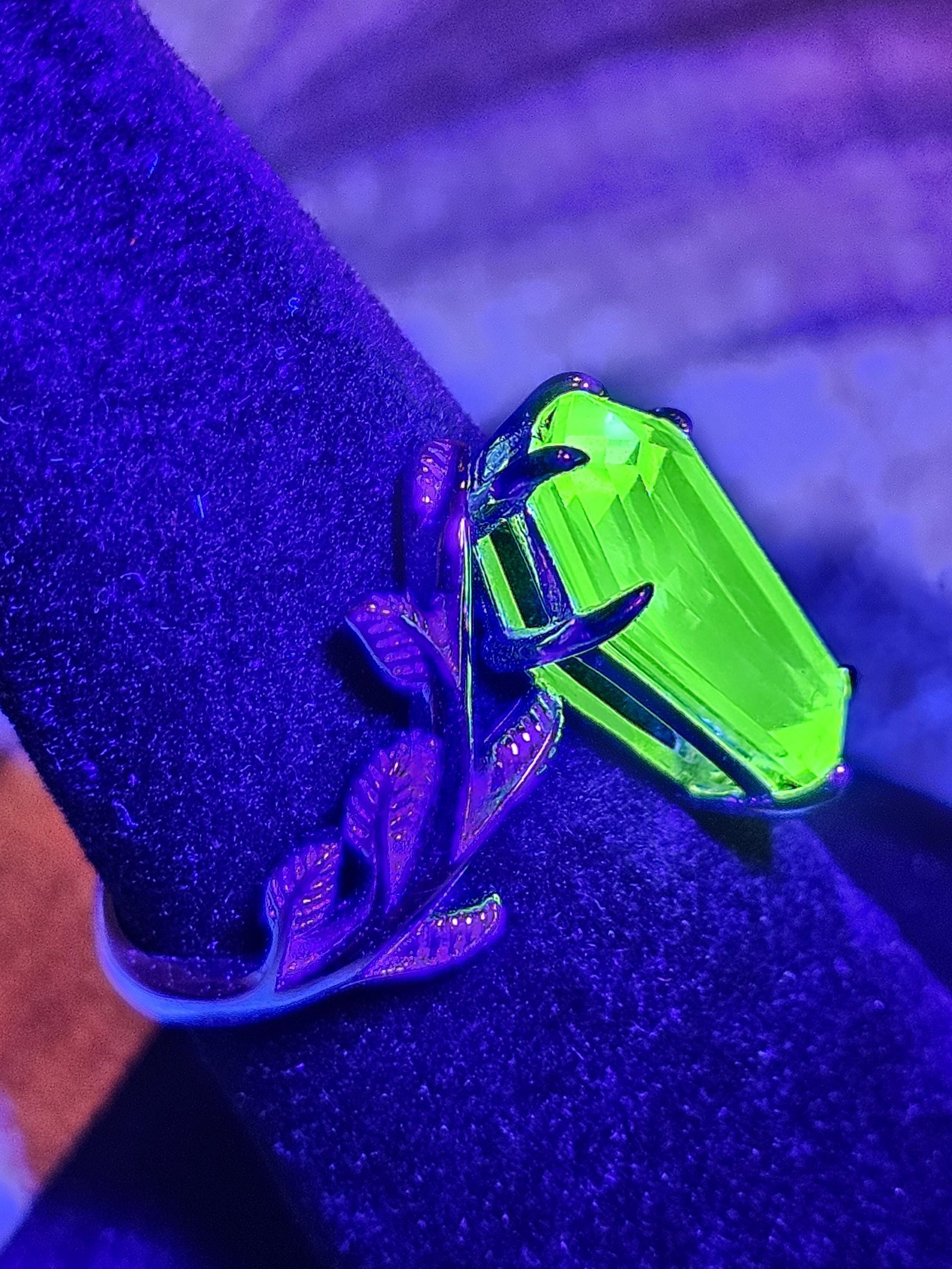Uranium Glass Coffin cut Ring size 4 through 10.5 in Sterling Silver with a cut Czech Uranium glass stone that glows under black / UV light