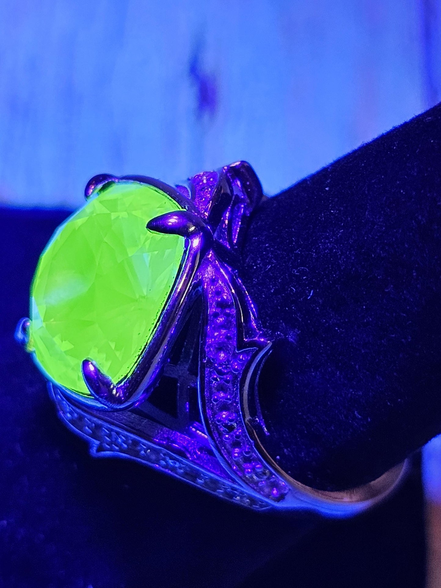 Uranium Glass Cushion cut Offset style Ring in size 7.5 with a super rare 12 mm vintage Uranium glass stone that glows under black/UV light