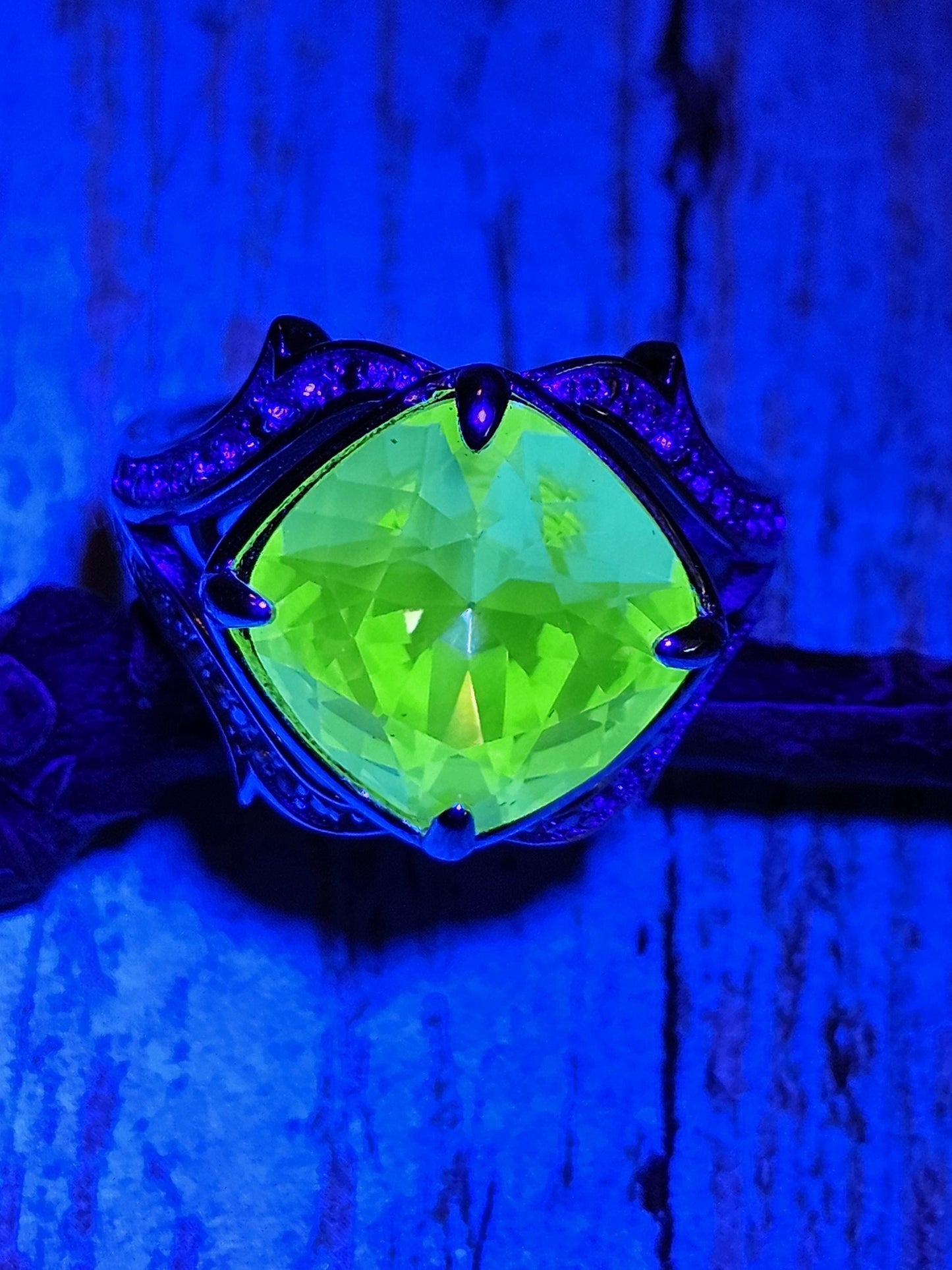 Uranium Glass Cushion cut Offset style Ring in size 7.5 with a super rare 12 mm vintage Uranium glass stone that glows under black/UV light