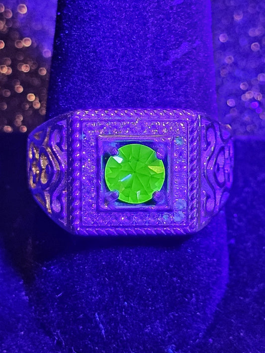 Uranium Glass Men's Ring size 10.5 new Sterling Silver with a vintage Round cut Uranium glass stone that glows under black / UV light