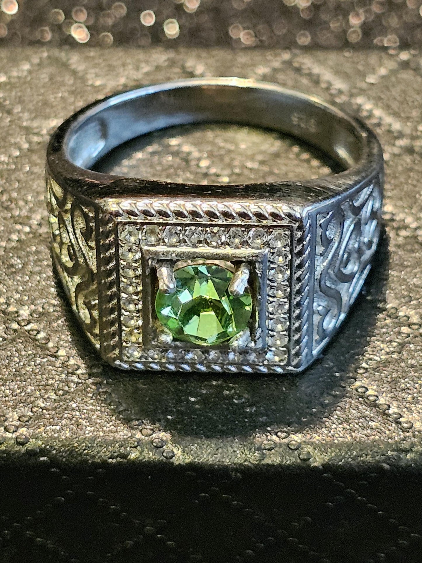 Uranium Glass Men's Ring size 10.5 new Sterling Silver with a vintage Round cut Uranium glass stone that glows under black / UV light