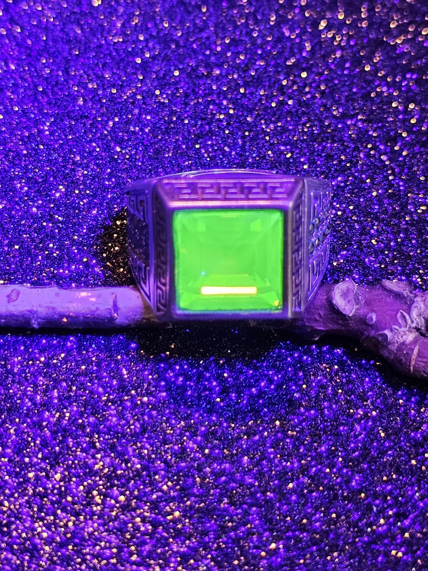 Uranium Glass Men's Ring READ DESCRIPTION new Sterling Silver Adjustable with 10x10 mm vintage Uranium glass glows under black / UV light