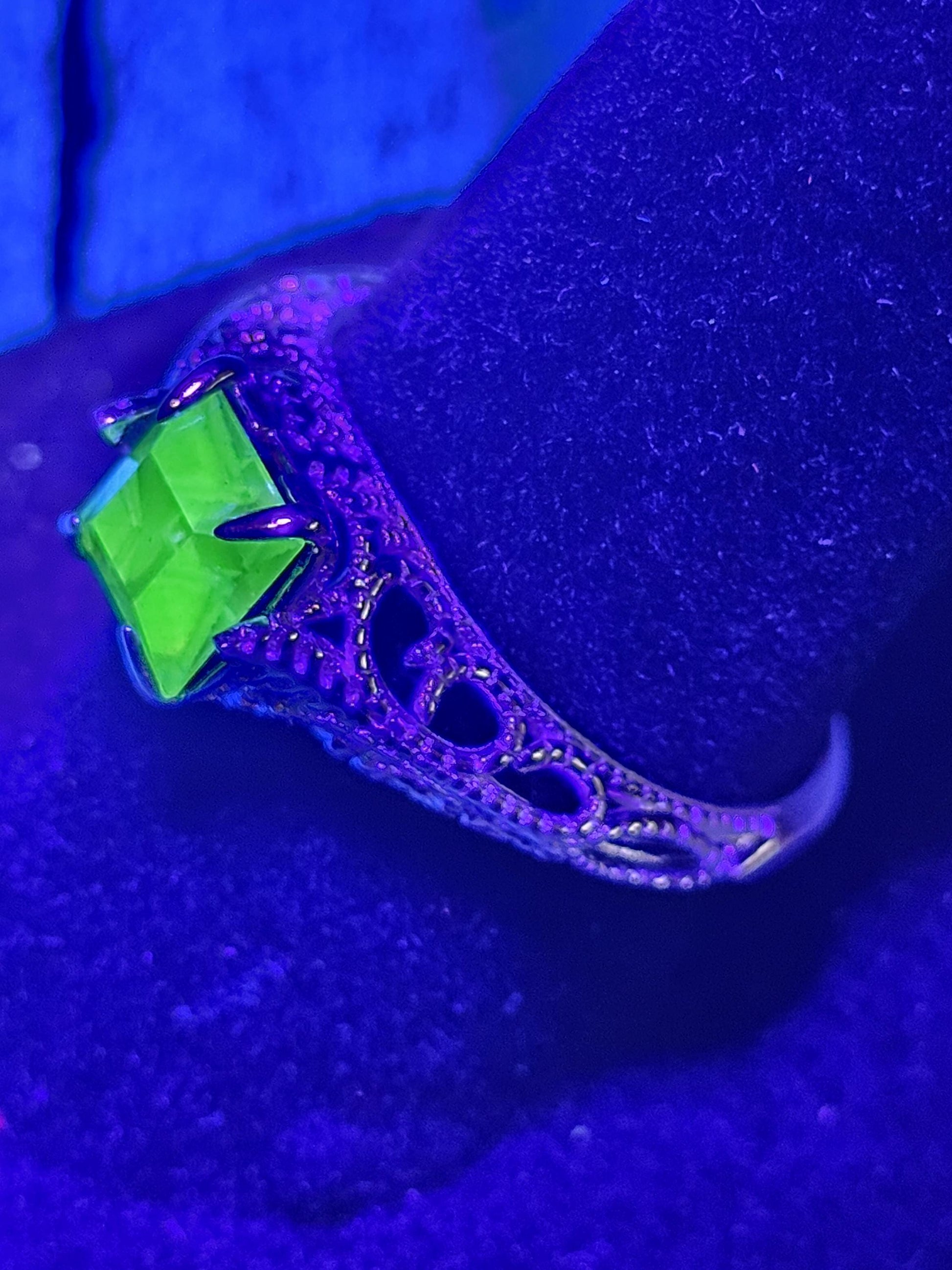 Uranium Glass Princess cut Art Deco Ring size 4 to 10.5 in new Sterling Silver with Uranium glass stone that glows under black / UV light