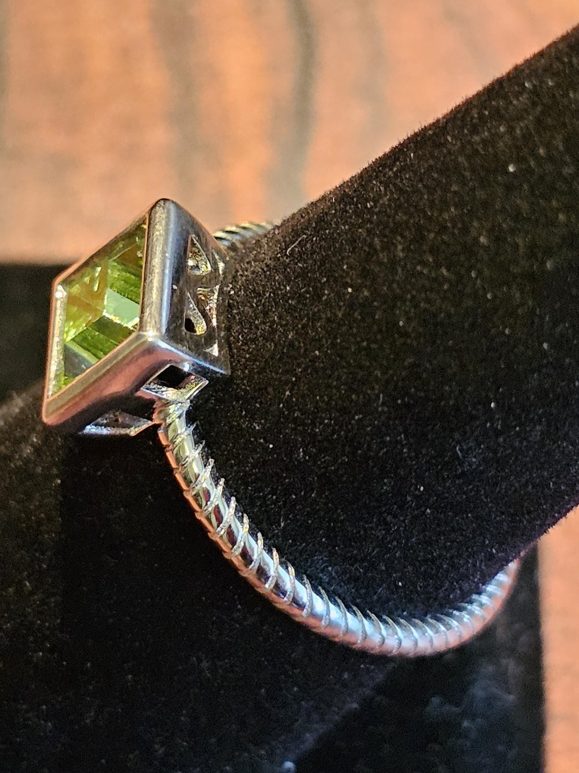 Uranium Glass Princess cut Ring size 7 new Sterling Silver with a vintage 6mm Uranium glass Square cut stone that glows under black/UV light