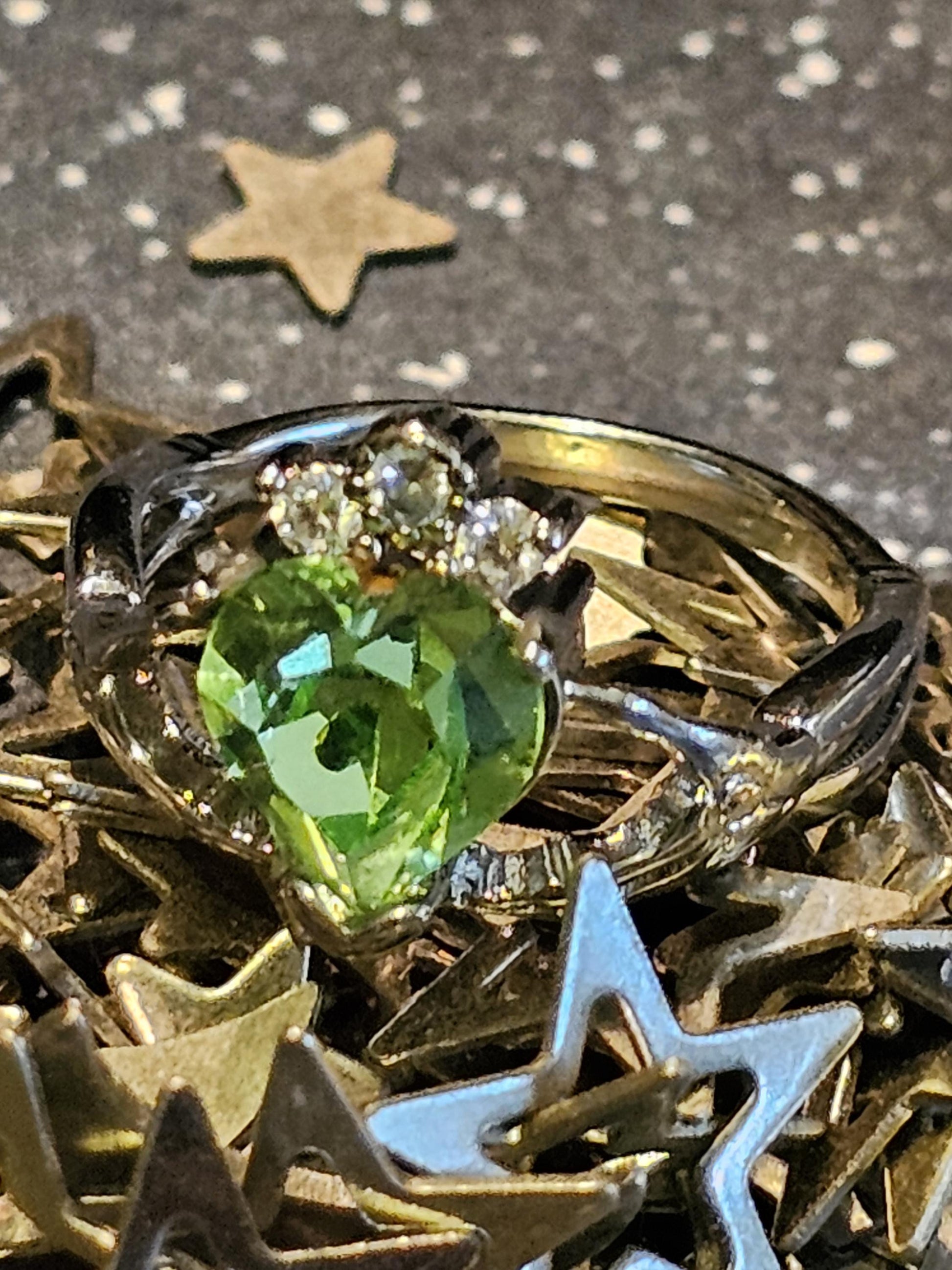 Uranium Glass Heart cut Claddagh Ring in size 7 new Silver plated with a vintage Uranium glass stone that glows under black/UV light