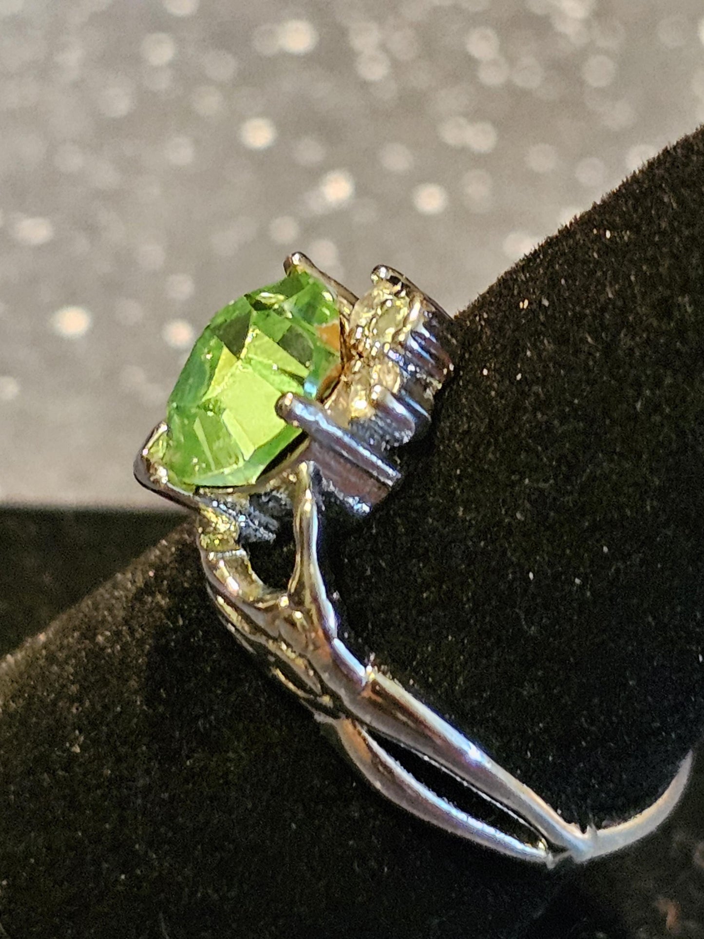 Uranium Glass Heart cut Claddagh Ring in size 7 new Silver plated with a vintage Uranium glass stone that glows under black/UV light