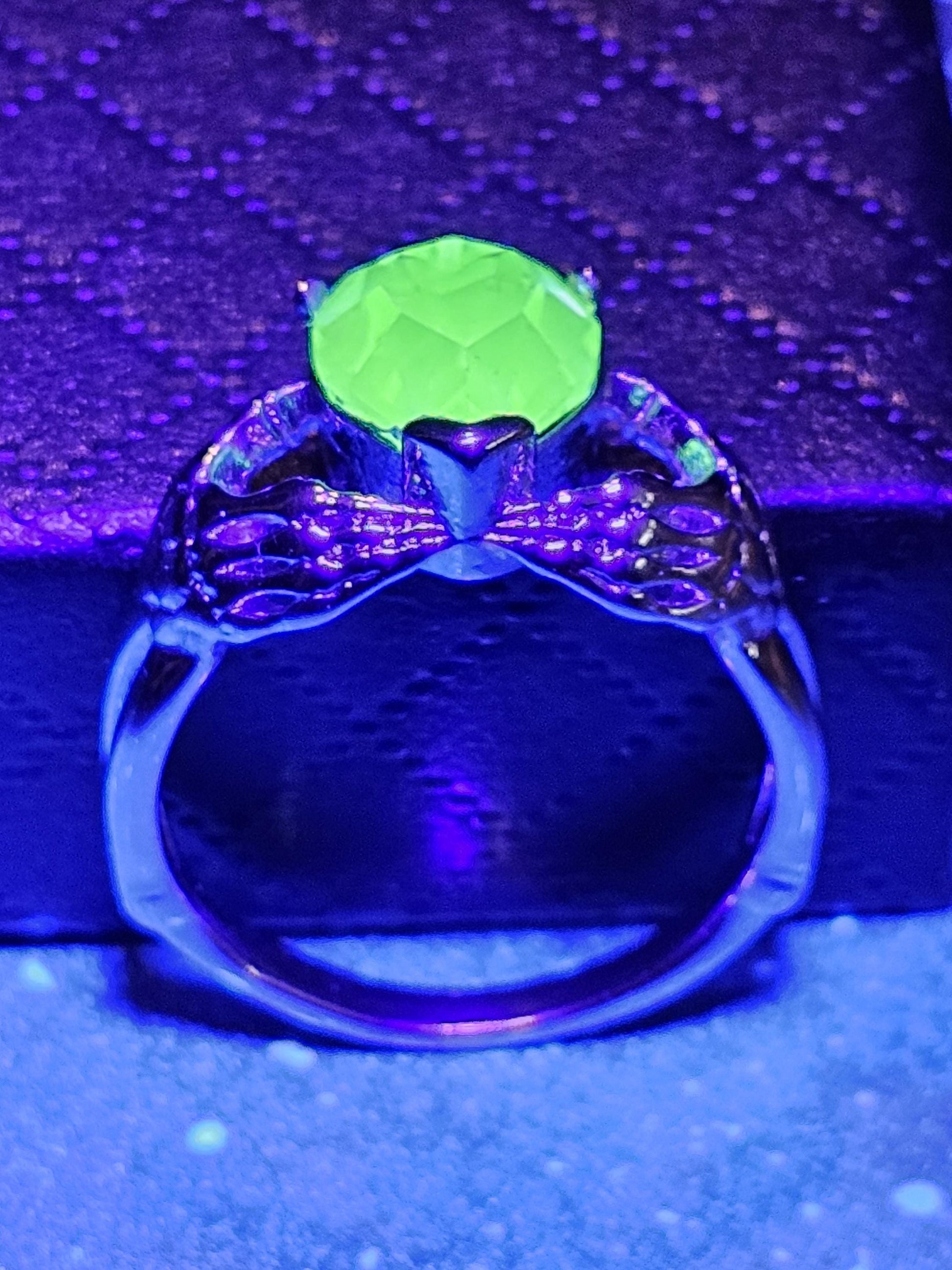 Uranium Glass Heart cut Claddagh Ring in size 7 new Silver plated with a vintage Uranium glass stone that glows under black/UV light