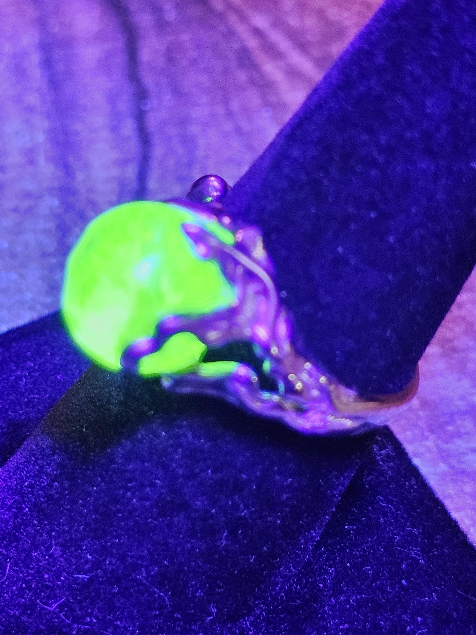 Uranium Glass Adjustable Ring new Sterling Silver Round cut 5 mm opal colored vintage Uranium glass stones glows under black / UV light