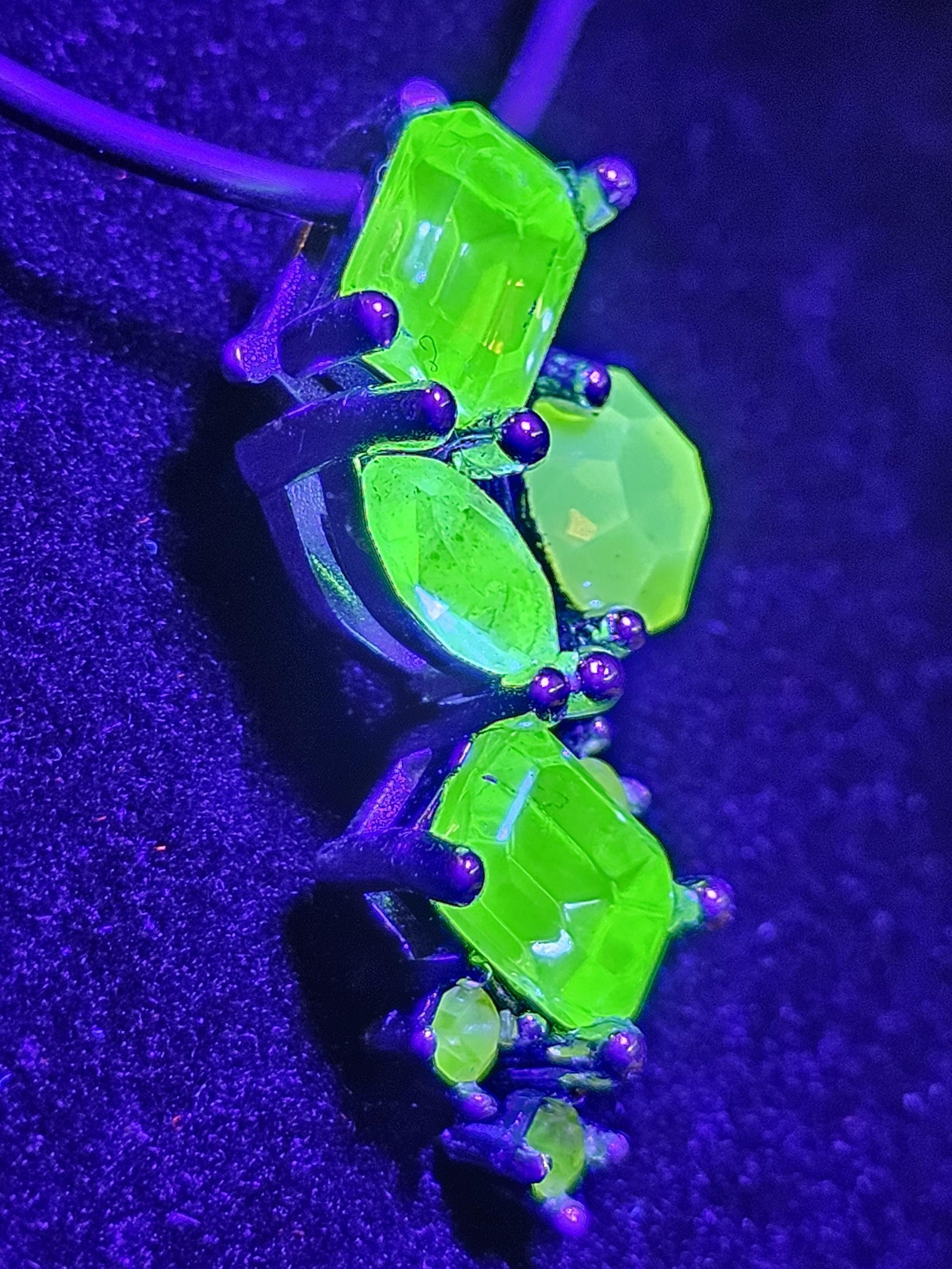Uranium Glass Pendant in new Sterling Silver READ DESCRIPTION with multiple vintage Uranium glass stones that glows under black / UV light