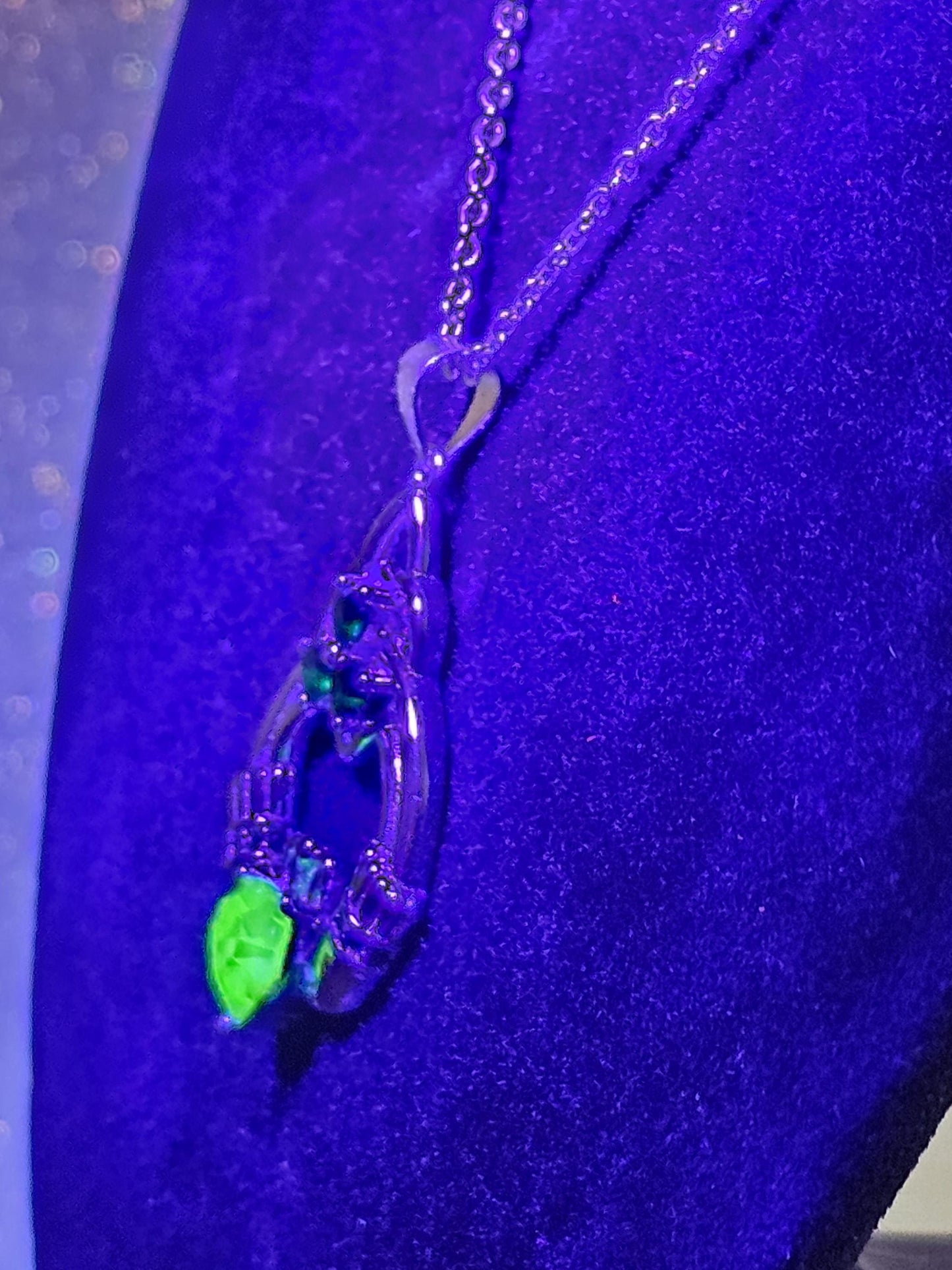 Uranium Glass Pendant with Necklace Claddagh style new Sterling Silver with vintage 6mm Uranium glass stone that glows under black/UV light