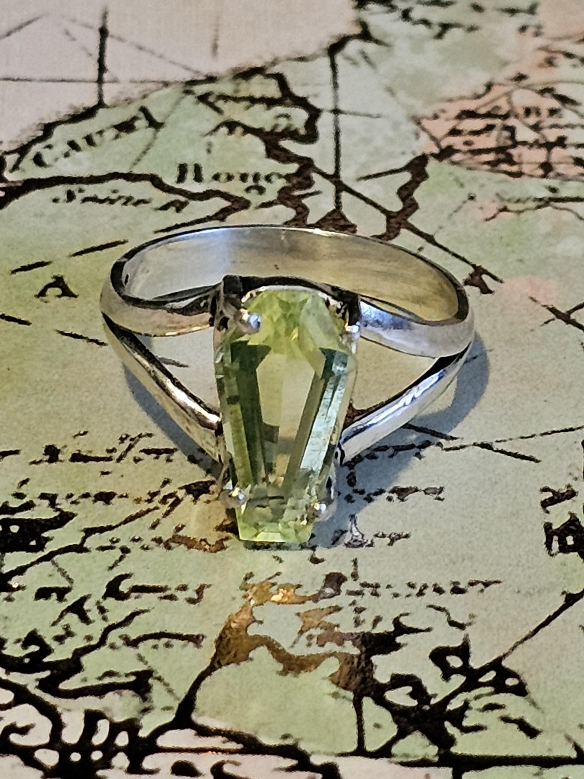 Uranium Glass Coffin cut Split Shank Ring size 4 through 10.5 in Sterling Silver with Uranium glass stone that glows under black / UV light