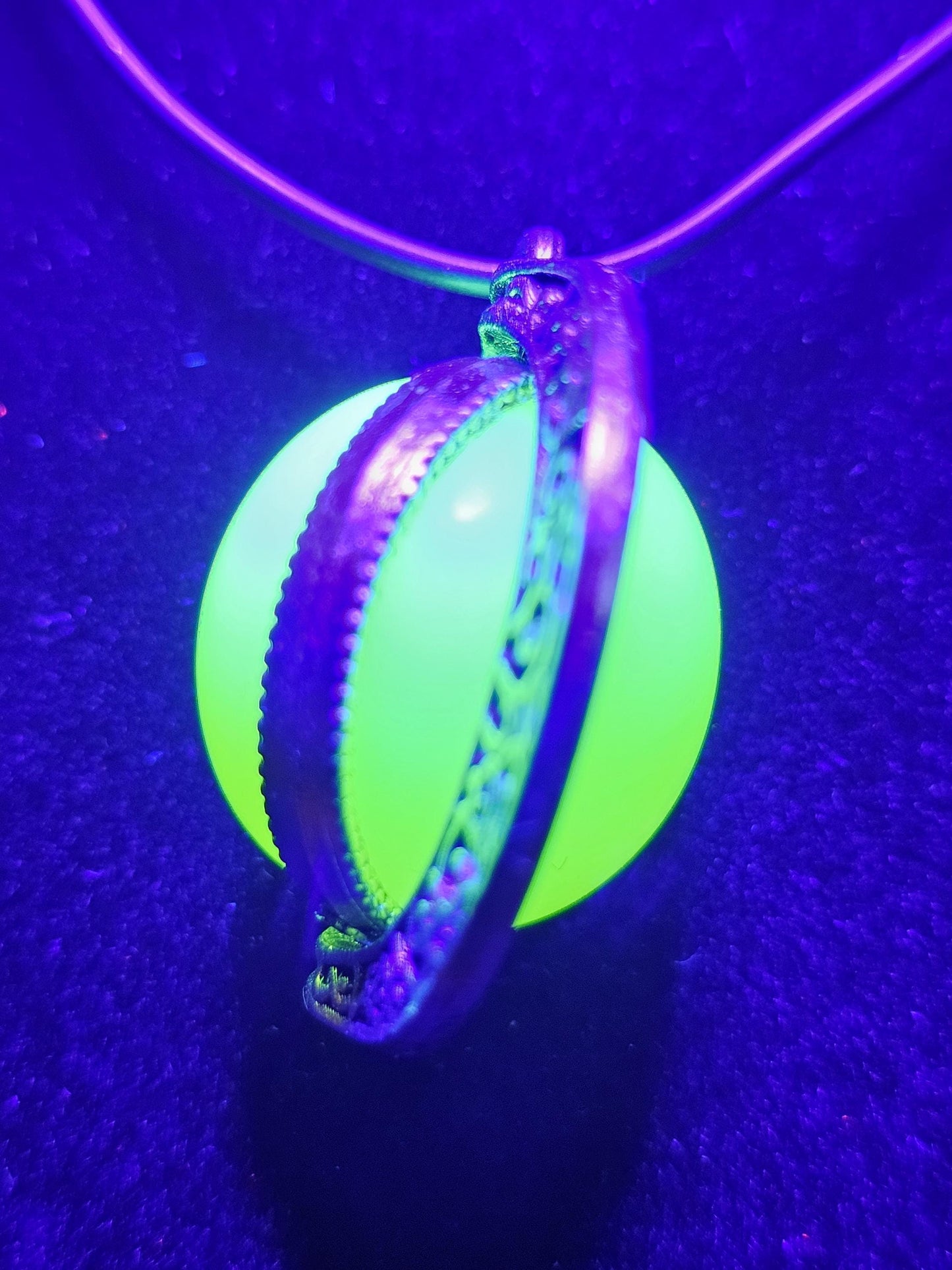 Uranium Glass "Moon" Pendant new Zinc alloy with two vintage 18 mm round cut Uranium Glass Cabochon stones that glow under black / UV light