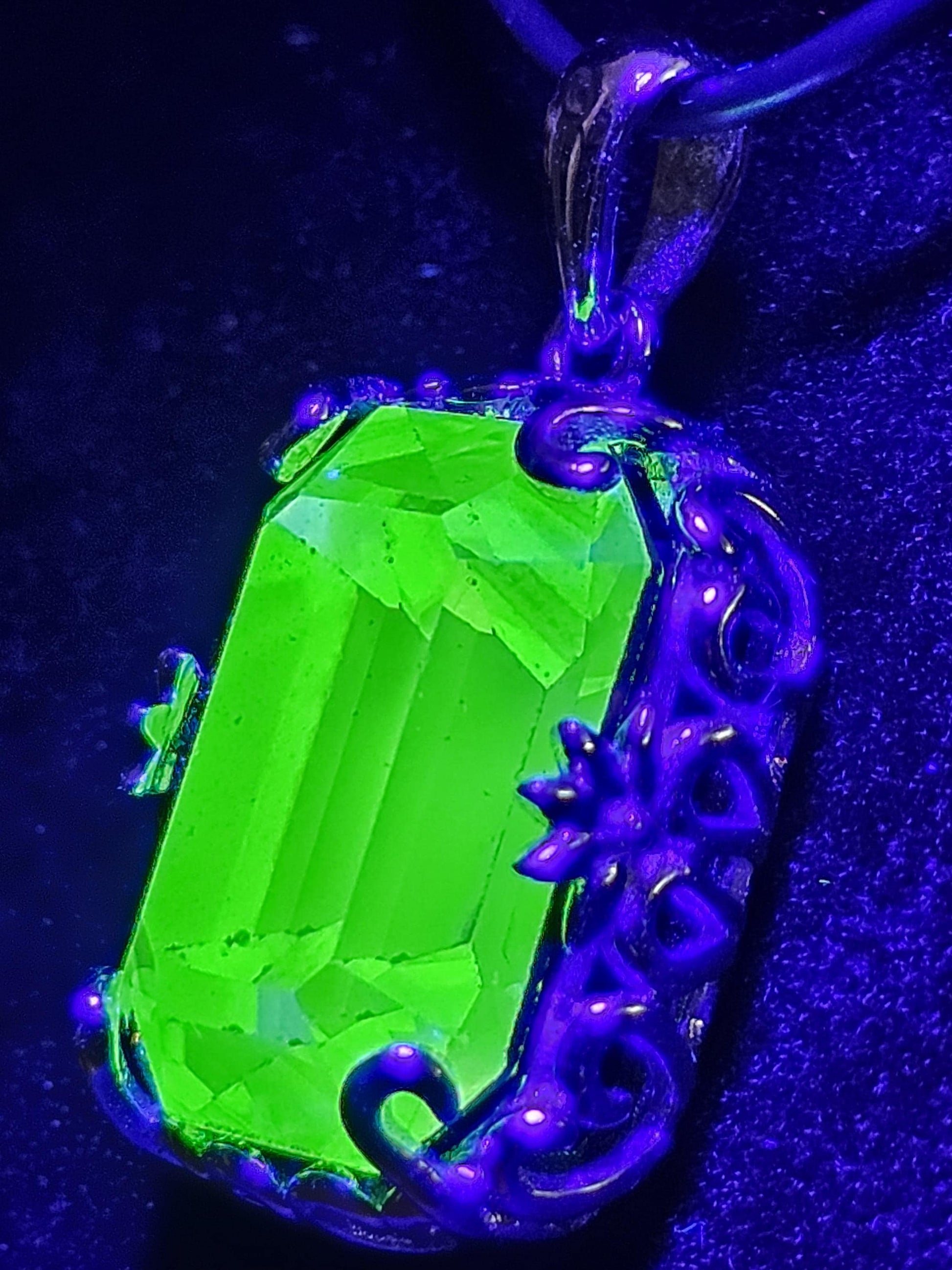 Uranium Glass Pendant Art Deco new Sterling Silver with a large vintage Emerald cut 18x13 mm Uranium Glass stone glows under black/UV light