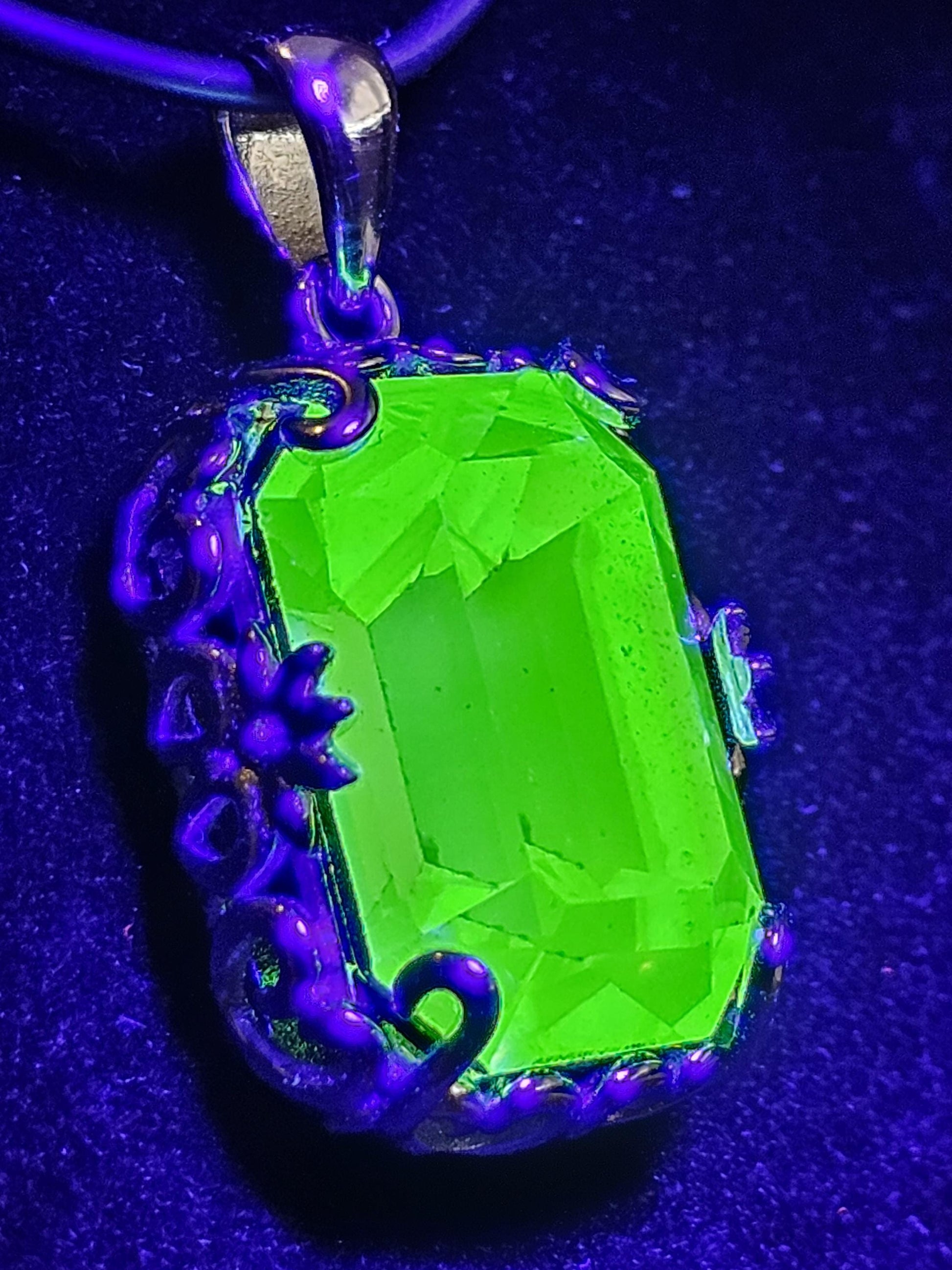 Uranium Glass Pendant Art Deco new Sterling Silver with a large vintage Emerald cut 18x13 mm Uranium Glass stone glows under black/UV light