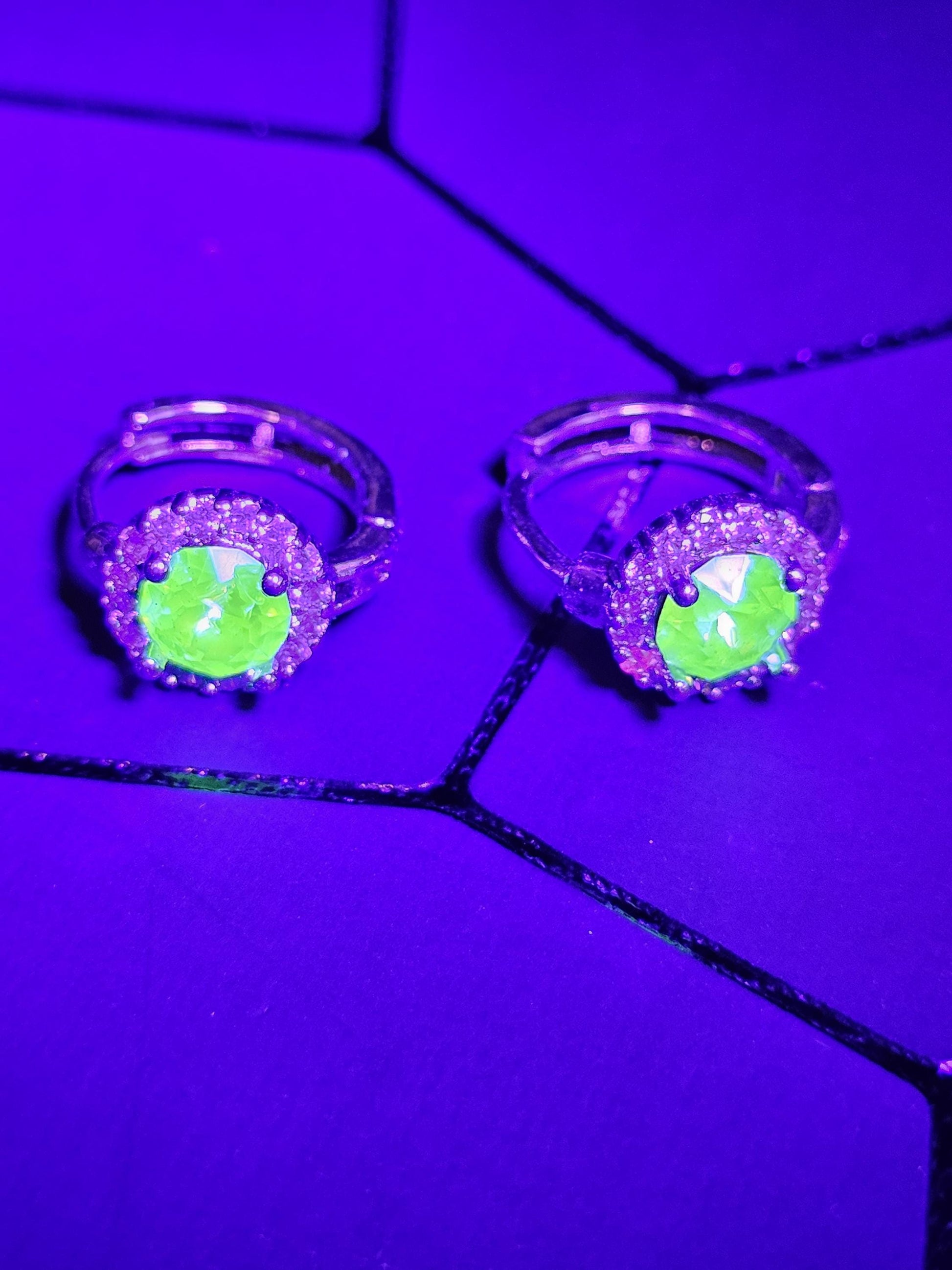Uranium Glass Earrings READ DESCRIPTION with 5 mm Vintage round cut Uranium Glass stones that glow under black/UV light