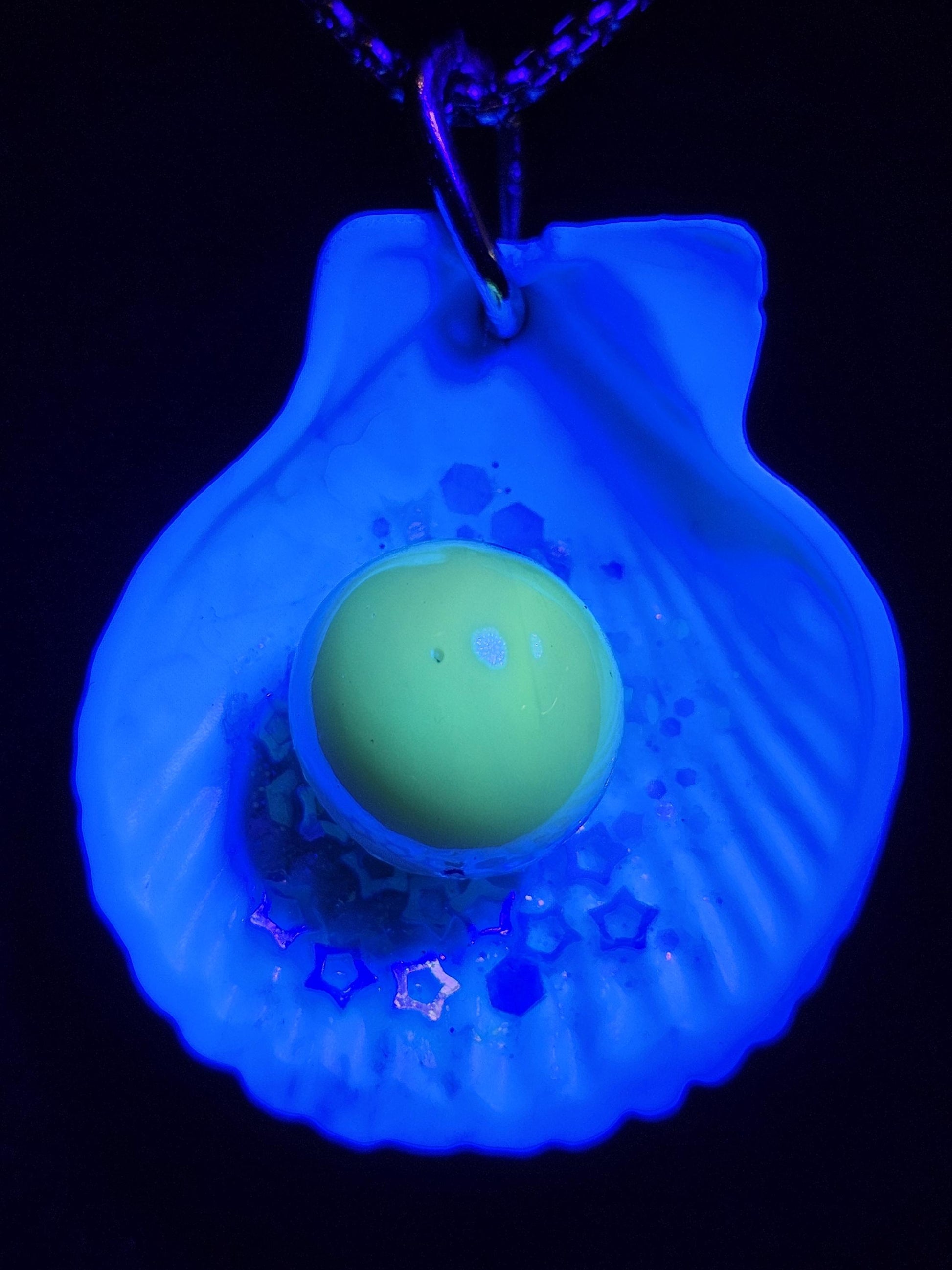 Uranium Glass Pendant "Pearl" in Shell with Stainless Steel chain and a vintage 15 mm Uranium Glass Marble that glows under black / UV light