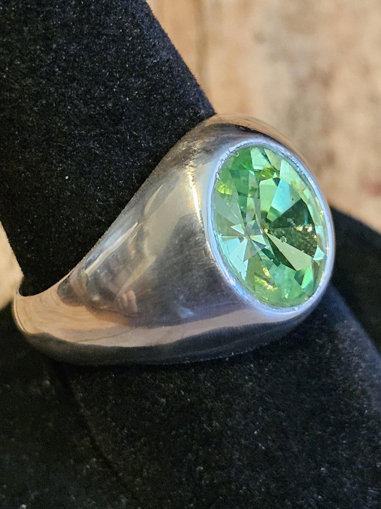 Uranium Glass Men's Ring size 10 new Sterling Silver with a vintage 12x10 mm Oval cut Uranium glass stone that glows under black / UV light